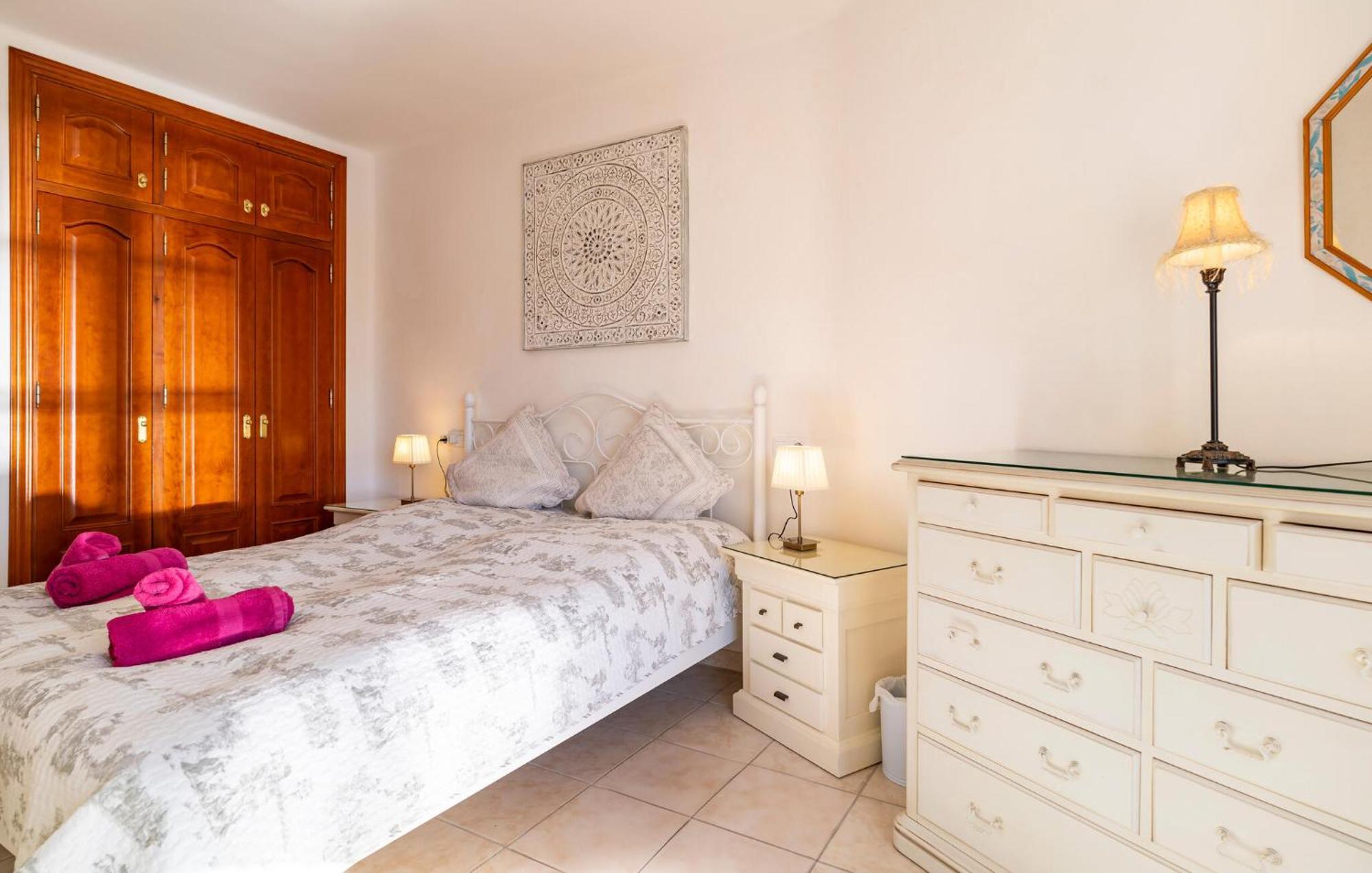 Gorgeous In With House Sea View