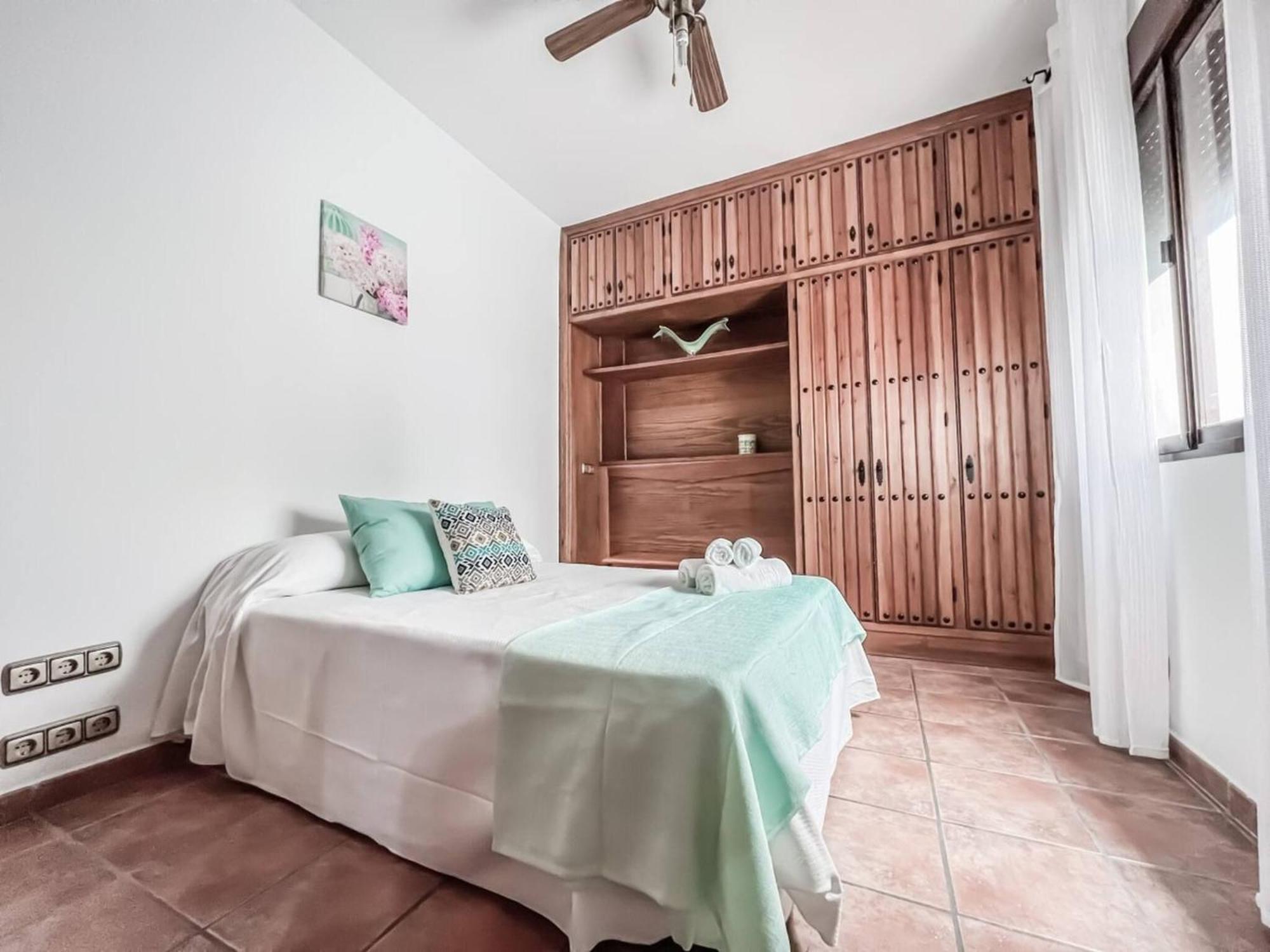 Cd-1926 Three Bedroom In Apartamento *