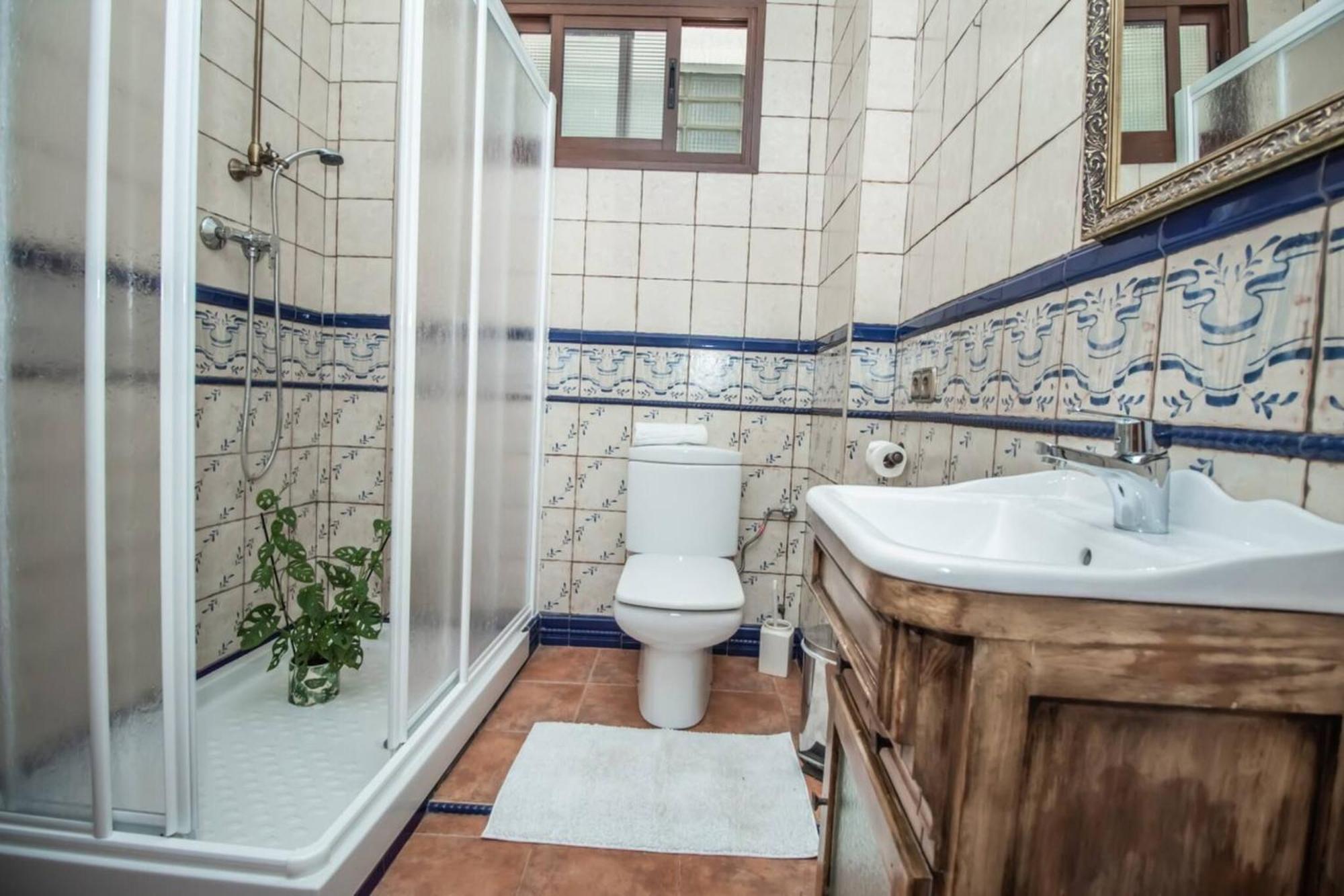 Cd-1926 Three Bedroom In *