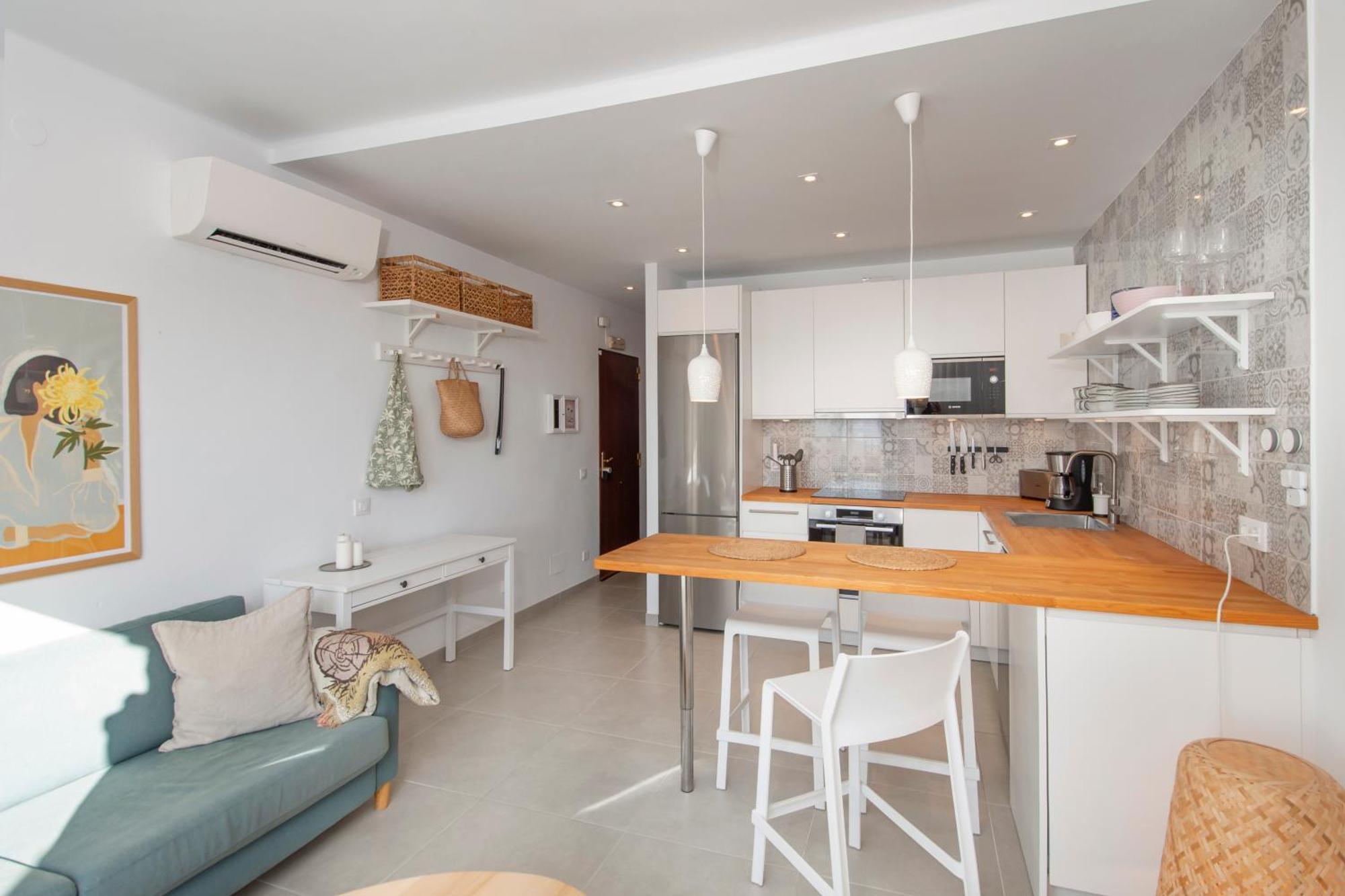 Oasis De Capistrano, Calle Palmas 24 B Nerja