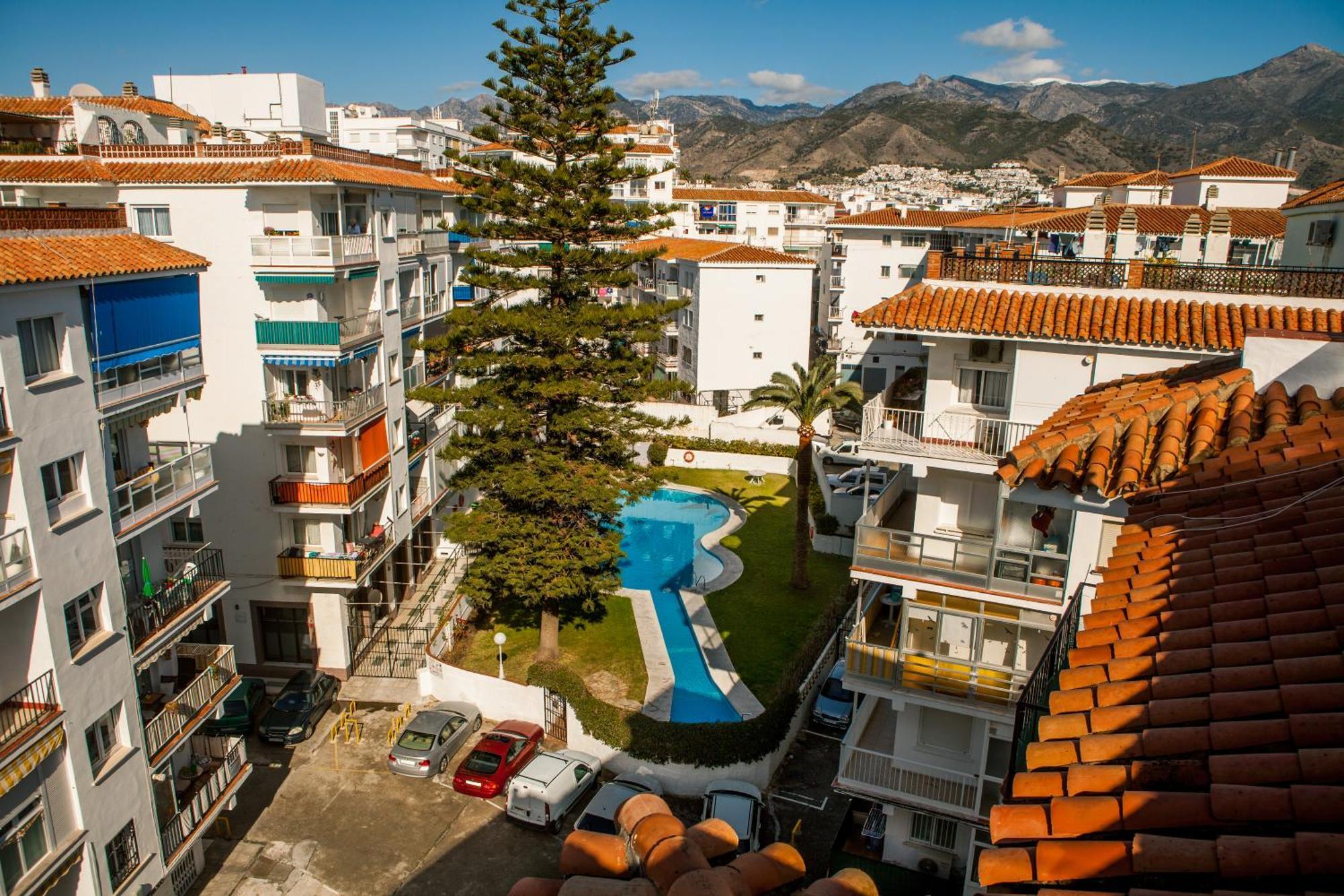 Apartamento A Un Paso De La Zona Peatonal Del Balcón De Europa *