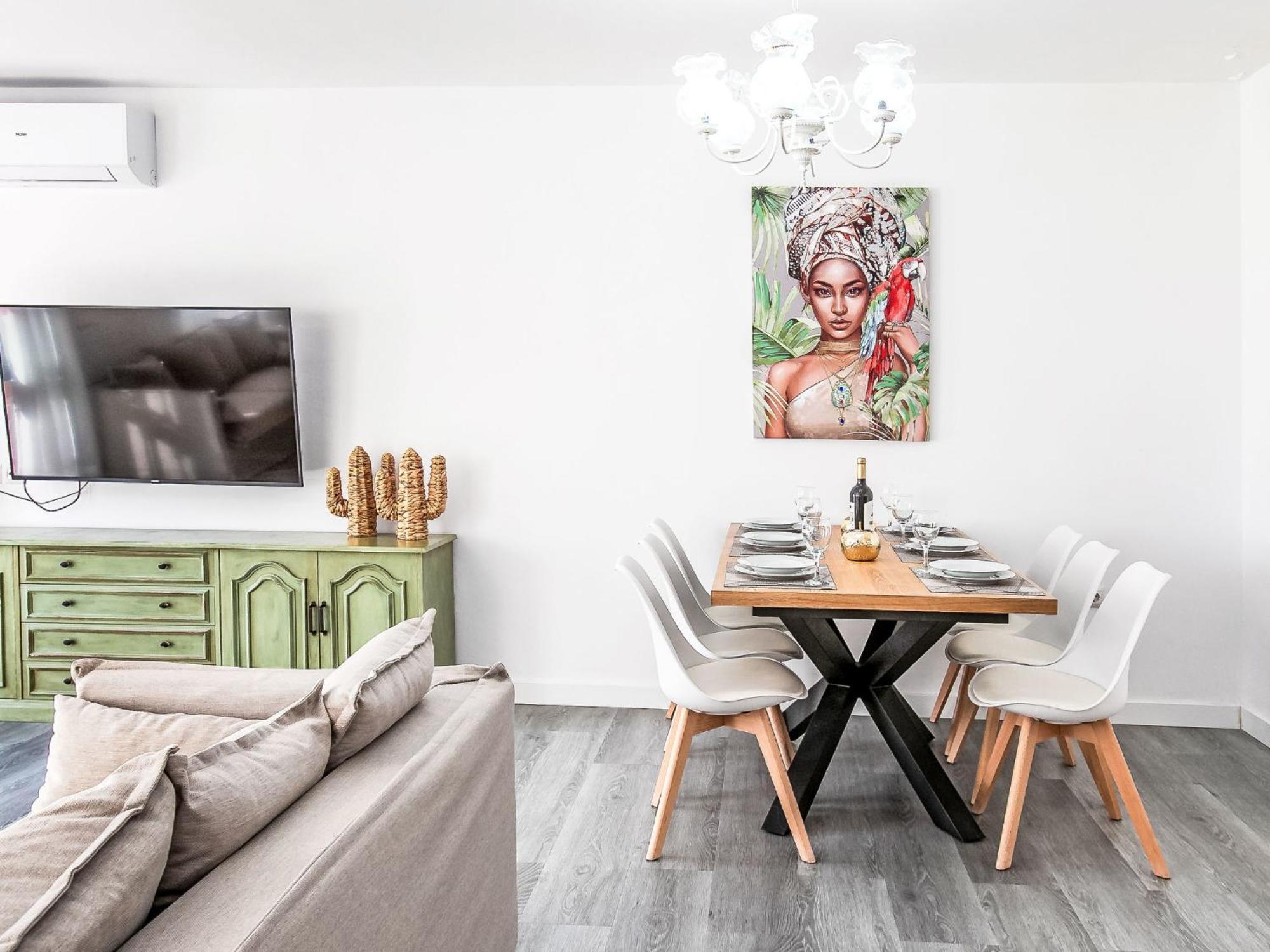 Cheng By Interhome
