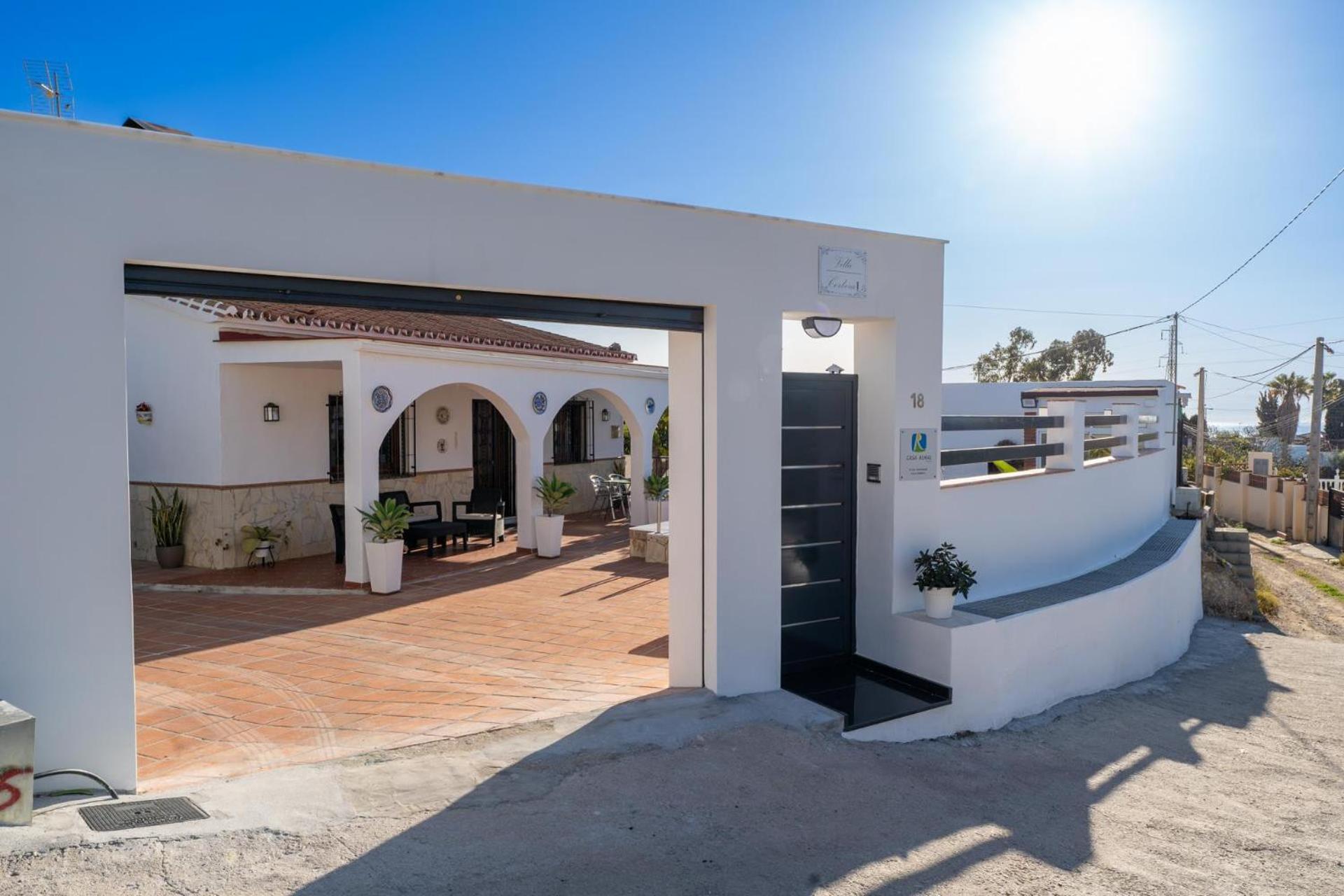 073 Villa *
