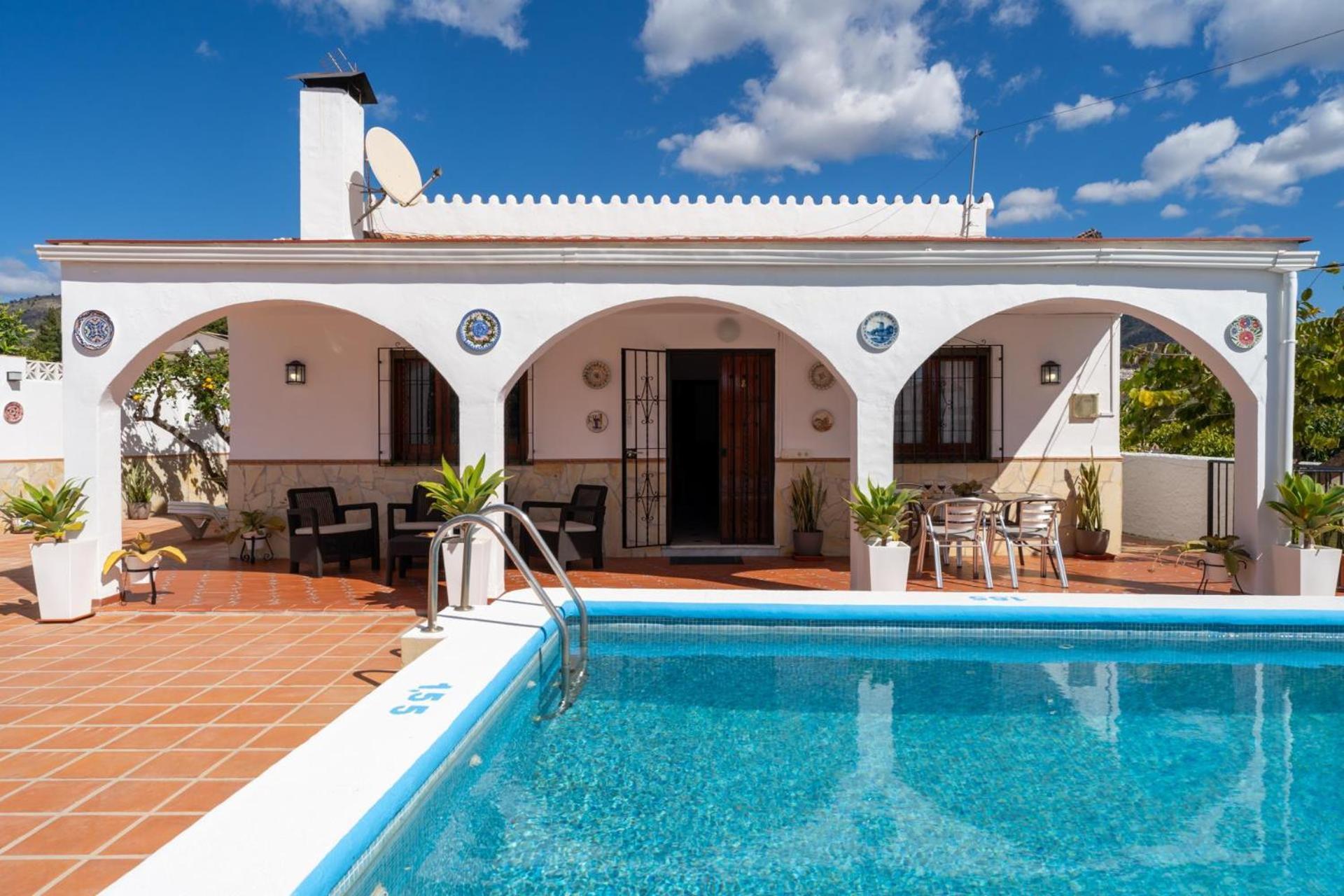 073 Nerja