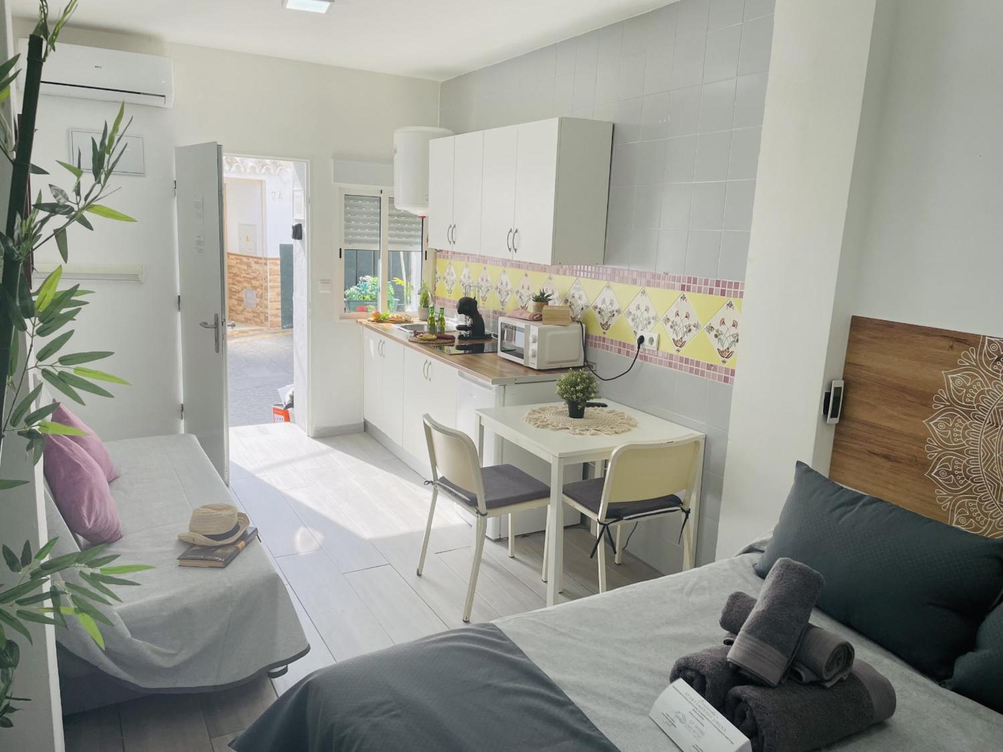 Apartamento Estudio Jimena Burriana En El Centro De *