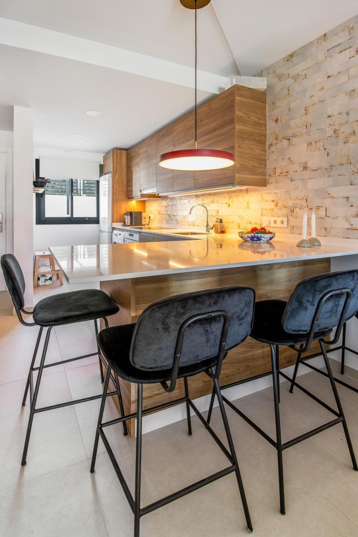 Apartamento Con Piscina Y Garaje Nerja