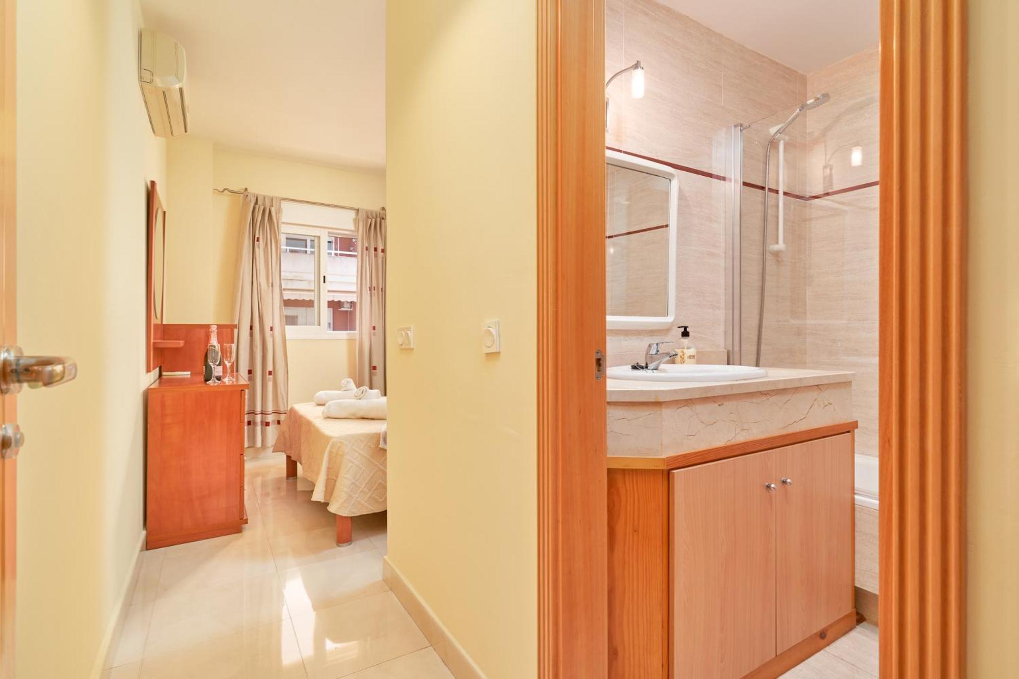 Antonio Millon 27 Apartment