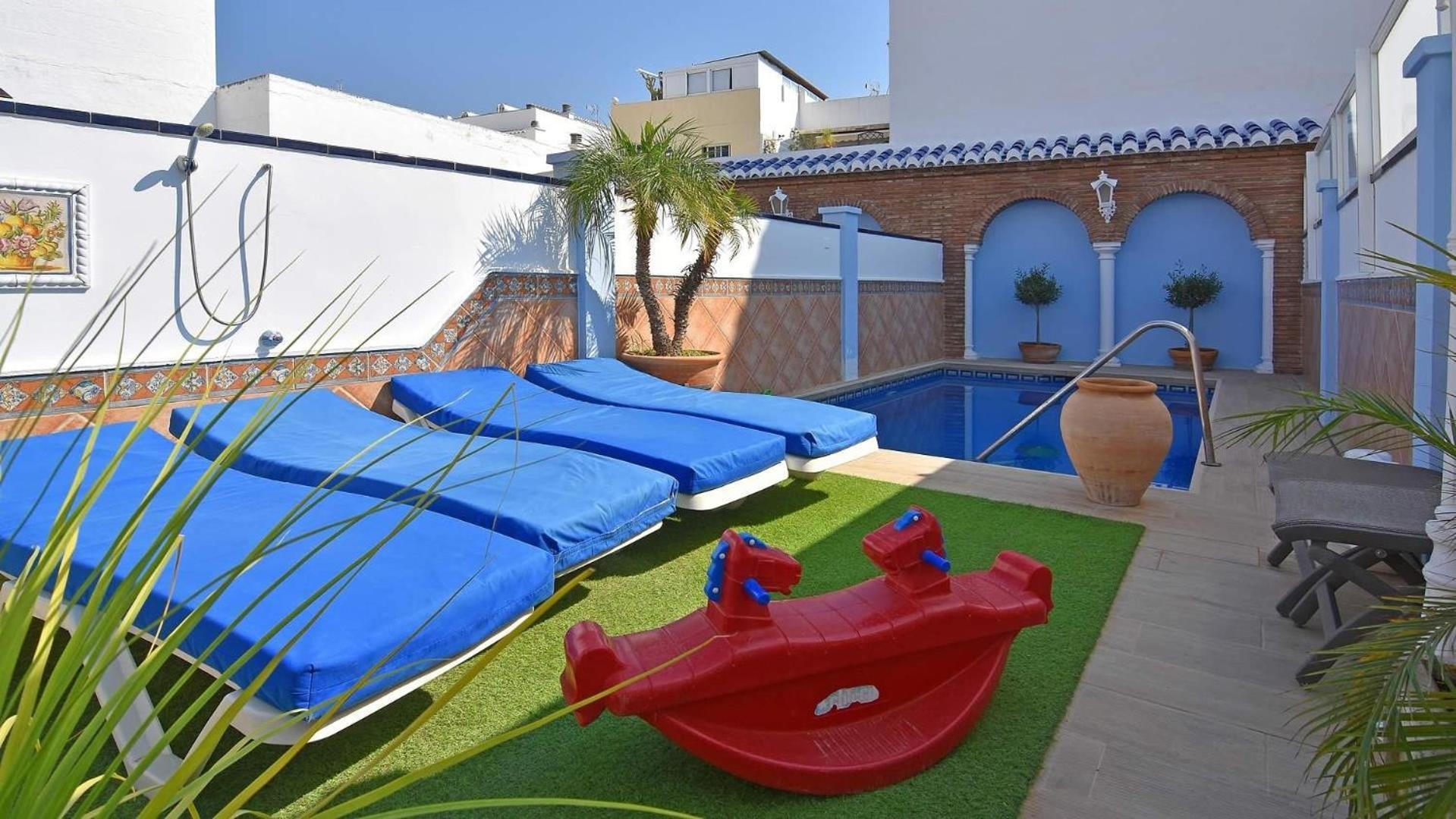 Mit Privatpool Fuer 6 Personen Ca 299 Qm In Nerja, Andalusien Costa Del Sol