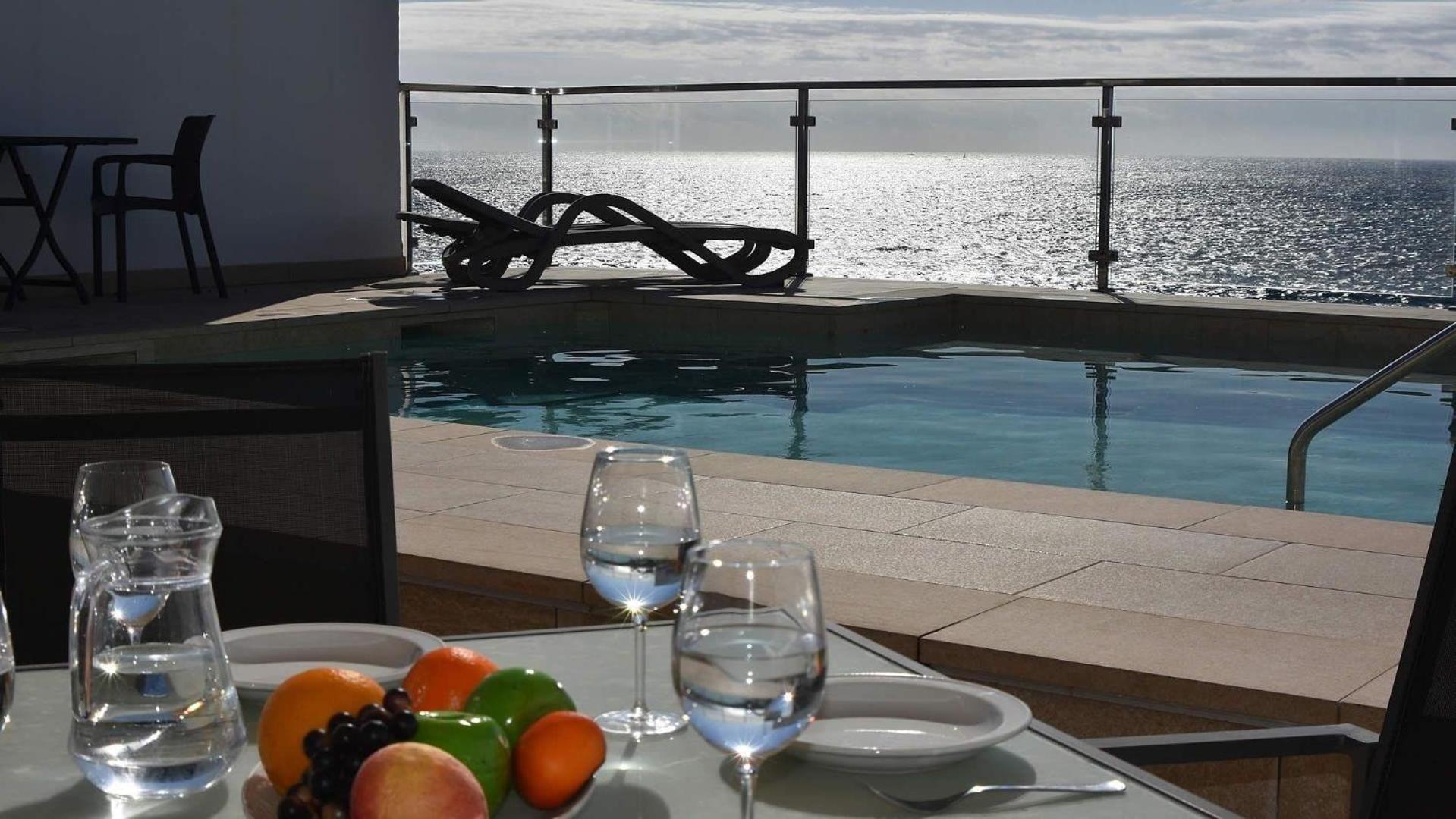 Mit Privatpool Fuer 6 Personen Ca 246 Qm In Nerja, Andalusien Costa Del Sol *