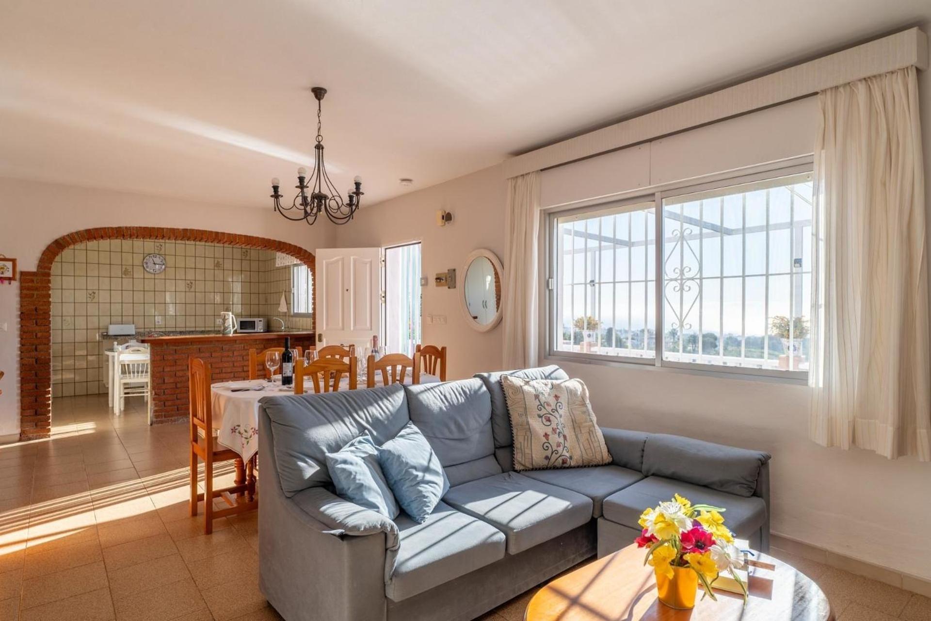 Mit Privatpool Fuer 6 Personen Ca 90 Qm In Nerja, Andalusien Costa Del Sol