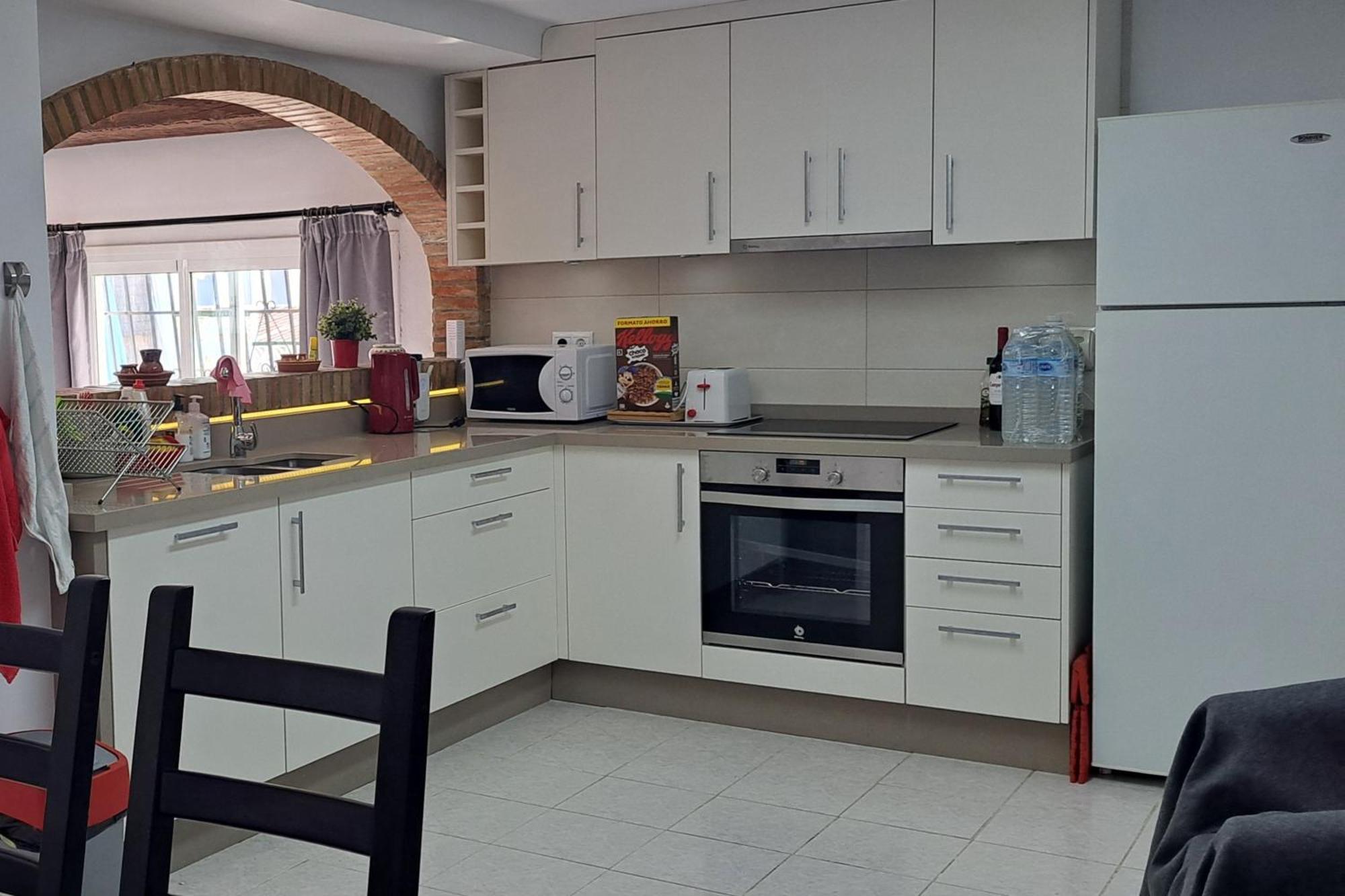 2 Bed - Sleeps 5 - Private Pool & Garden Pousada Nerja