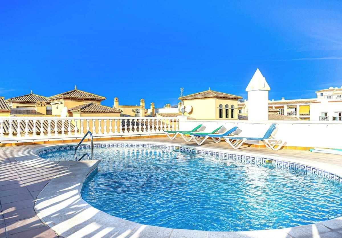Renovated 2 Bedroom In Center, Carabeo Area Apartamento *