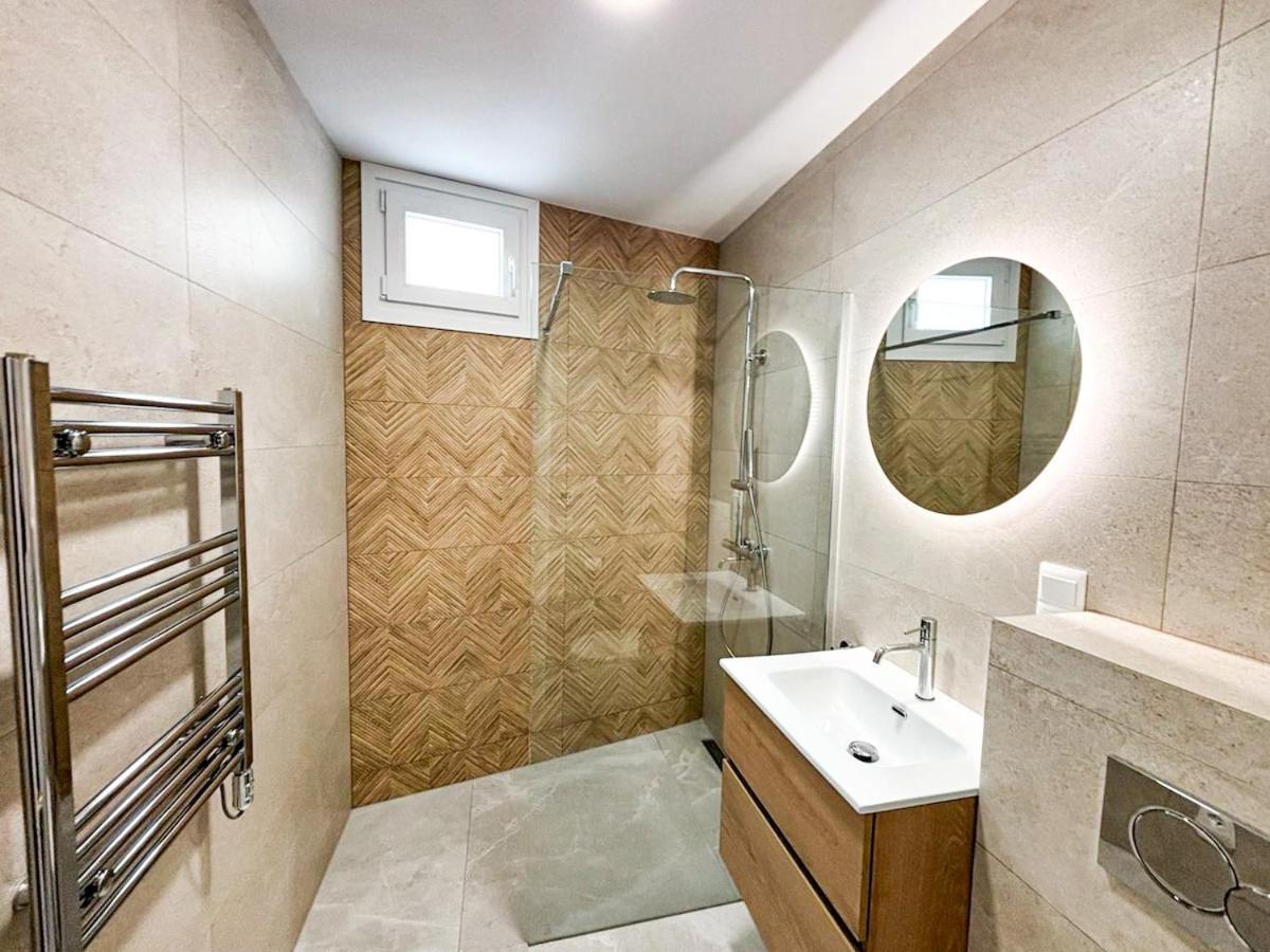 Apartamento Renovated 2 Bedroom In Center, Carabeo Area *