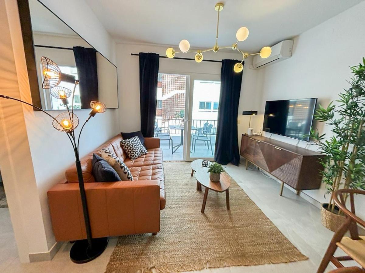 Renovated 2 Bedroom In Center, Carabeo Area Nerja