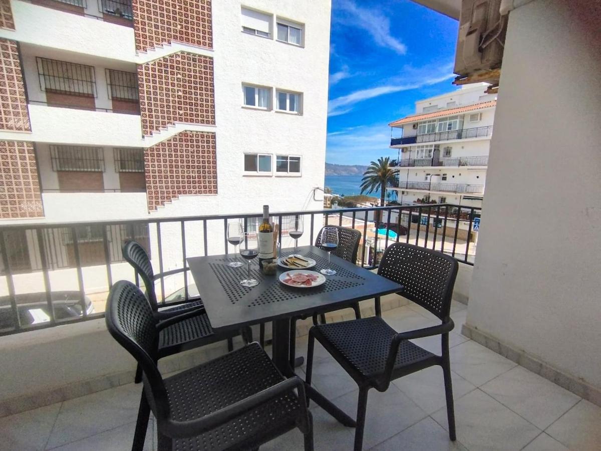Renovated 2 Bedroom In Center, Carabeo Area Nerja