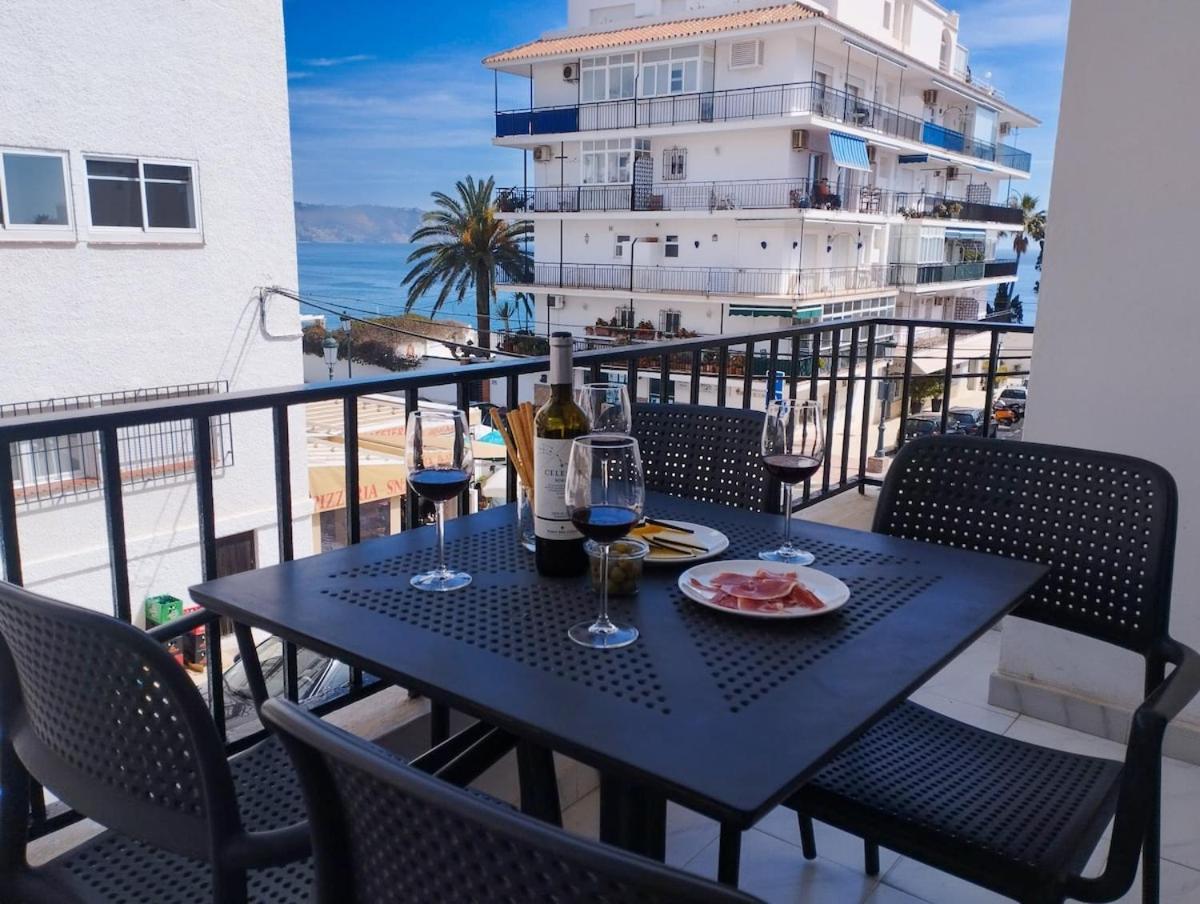 Renovated 2 Bedroom In Center, Carabeo Area Apartamento
