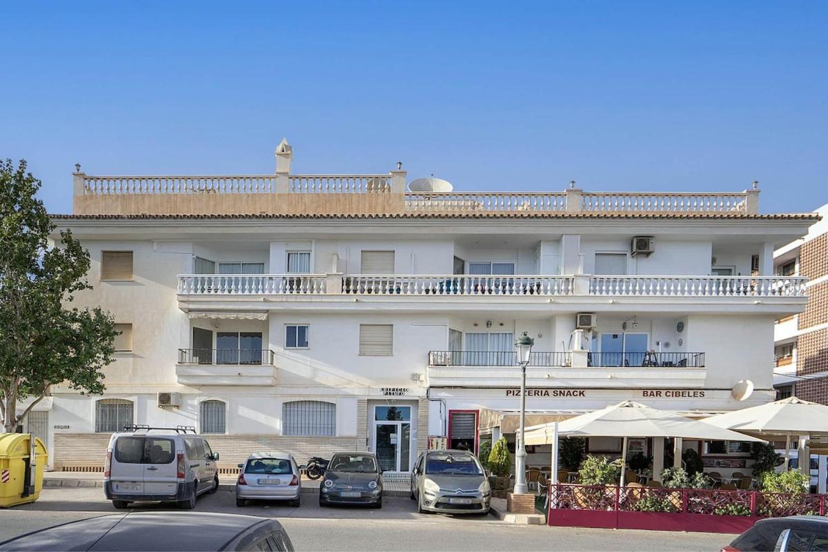 Renovated 2 Bedroom In Center, Carabeo Area *