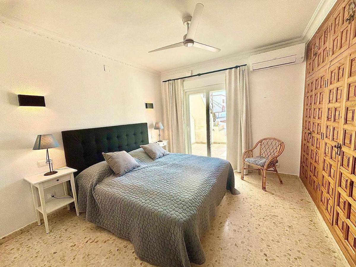 Apartamento A2405 Modern 2 Bed 2 Bath Penthouse Burriana
