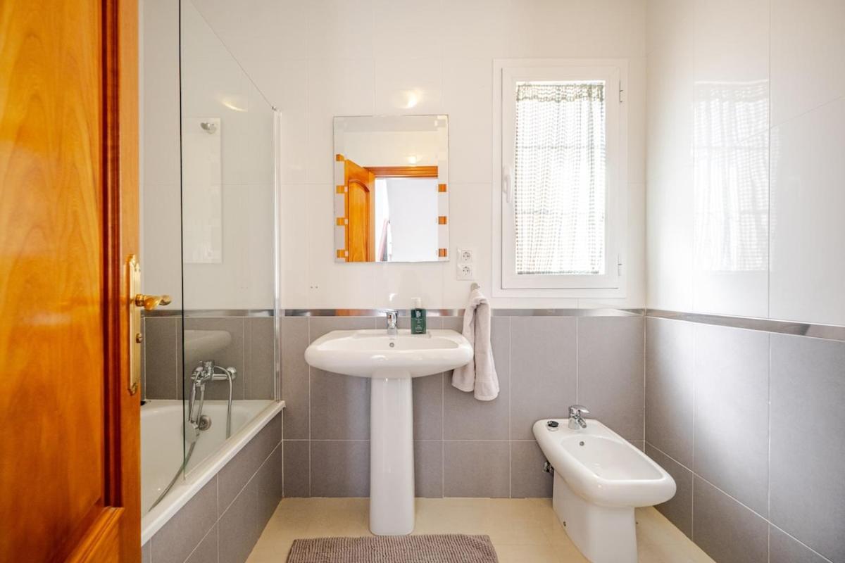Antonia Mar - Private & Heated Pool - Punta Lara Villa