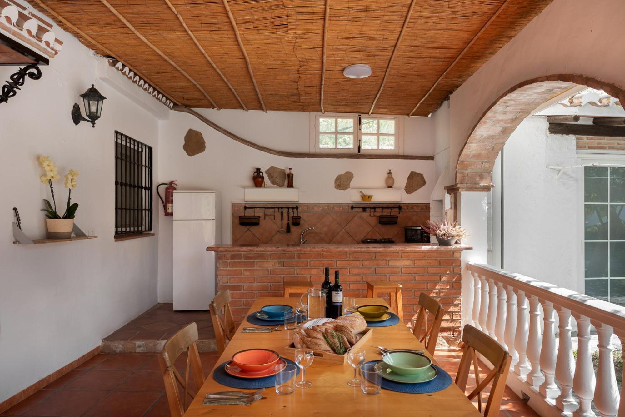 Cortijo Andaluz, Jacuzzi, Piscina, Palmeras Nerja. Villa
