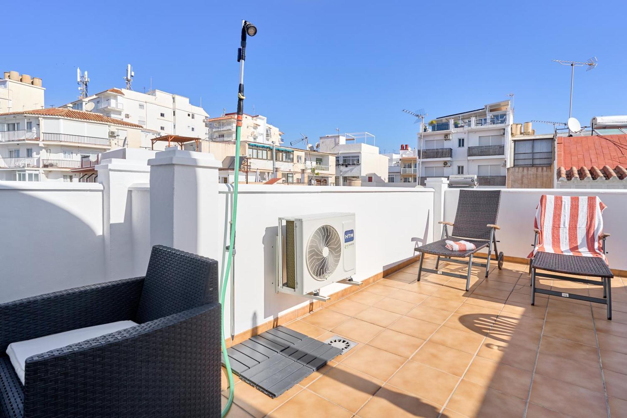 B Y G Apartamento Nerja