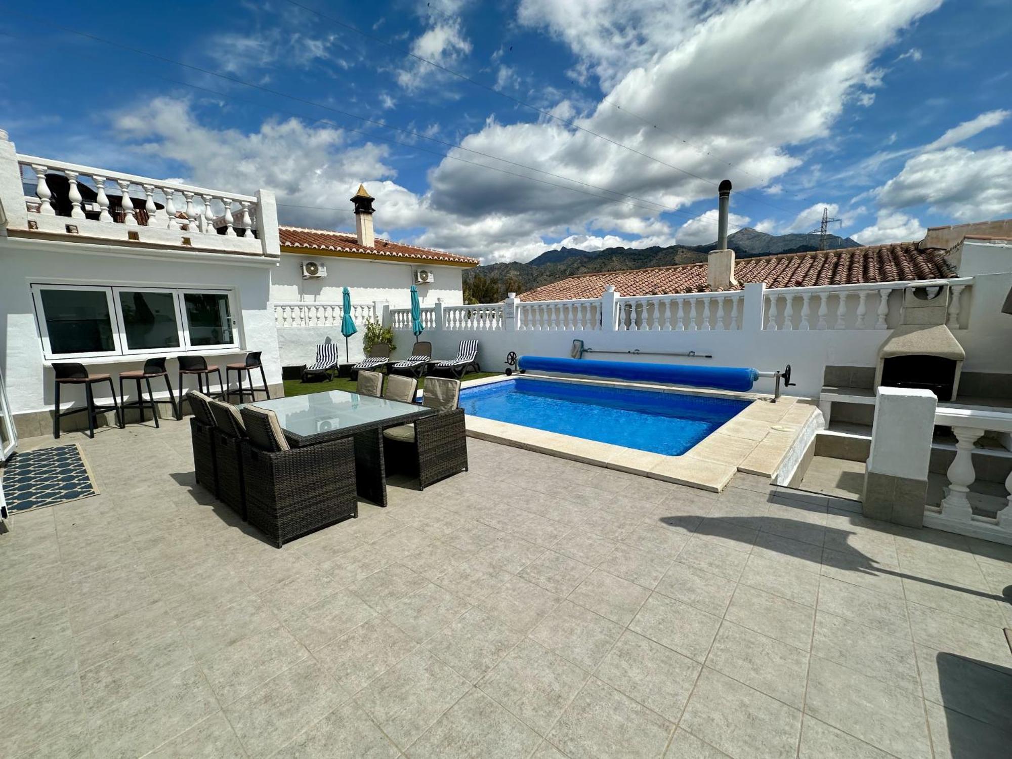 R1385 Emma Chalet *