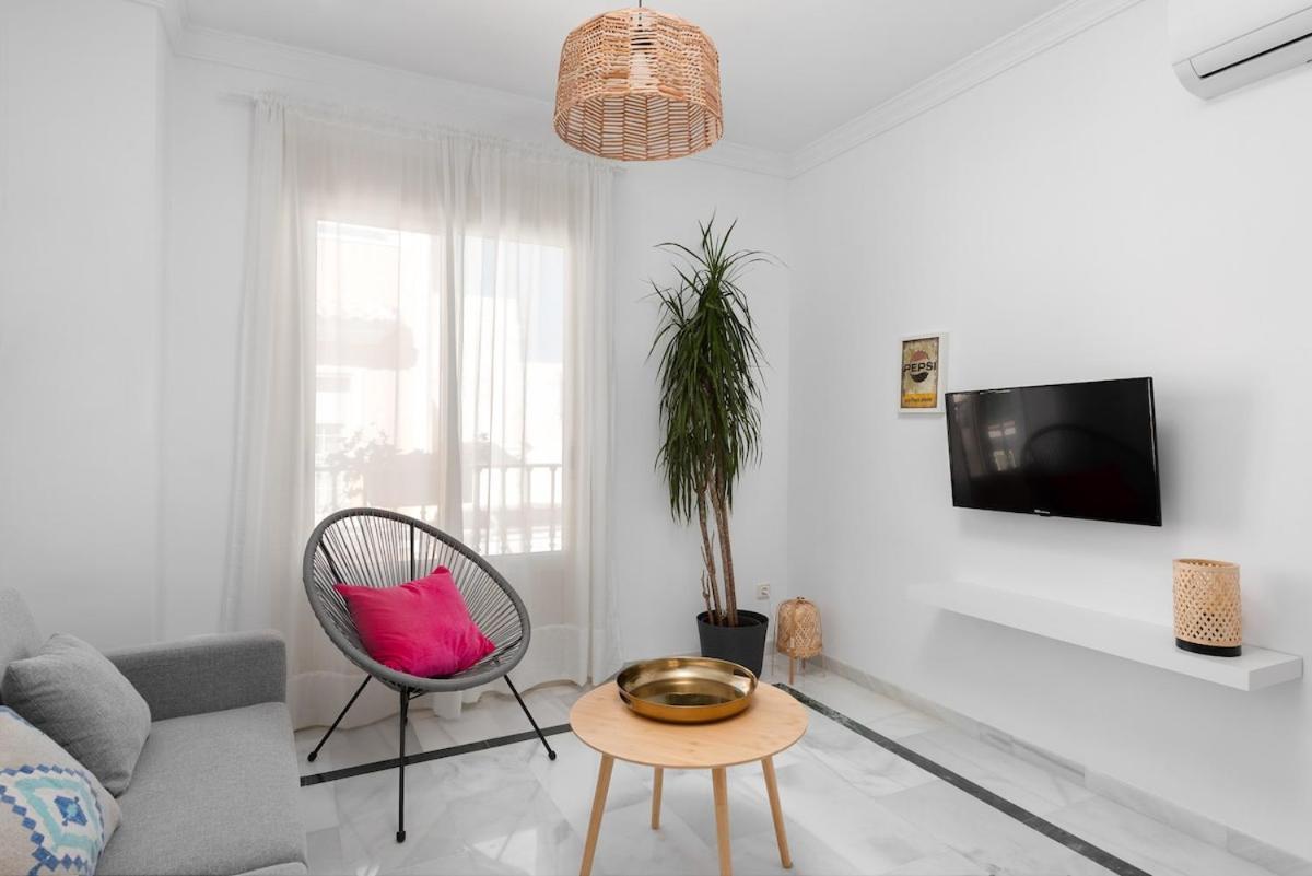 Apartamento Centro De Playa Y Balcon De Europa 4 Minutos *