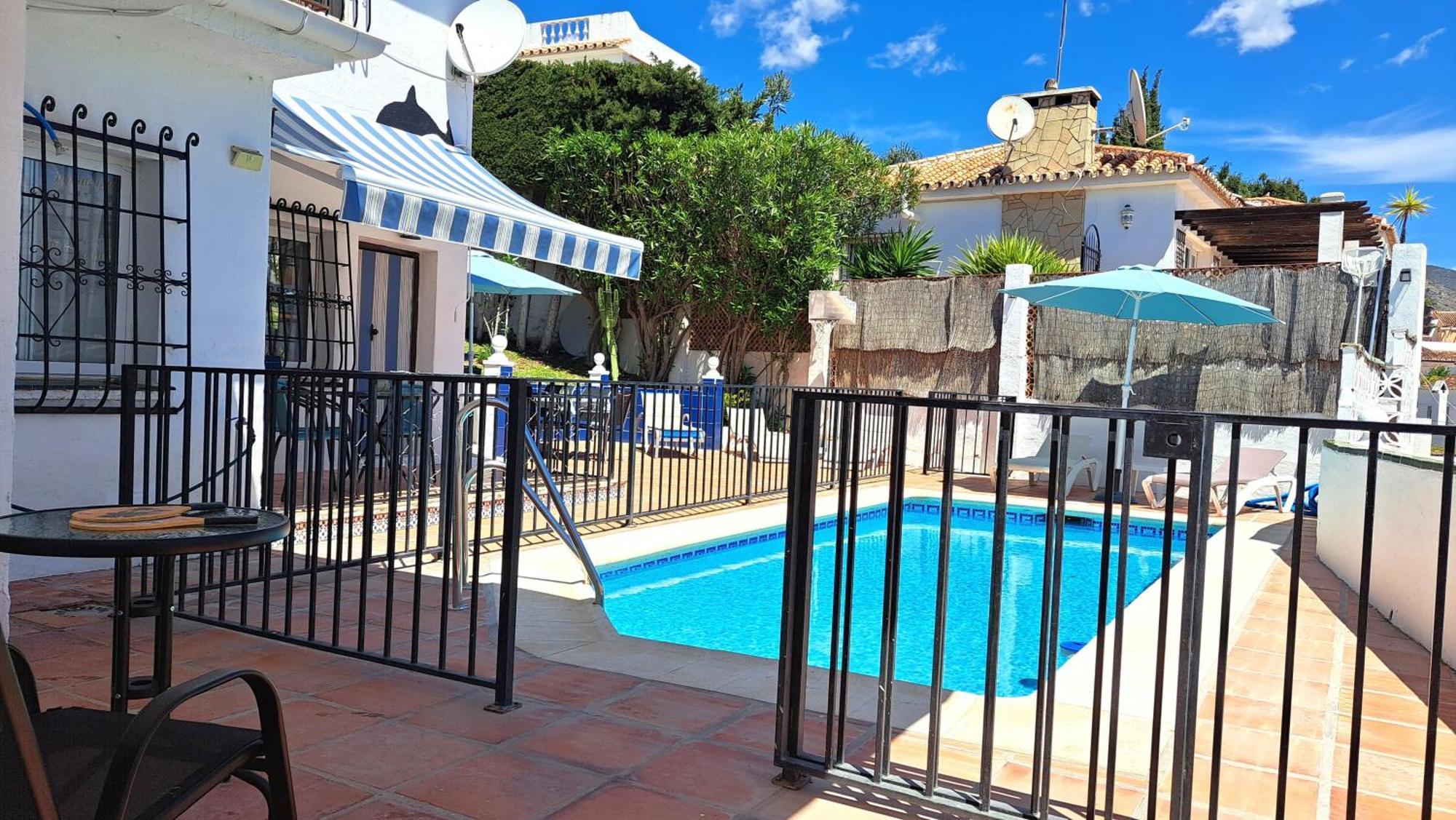 Pousada 2 Bed - Sleeps 5 - Private Pool & Garden Nerja