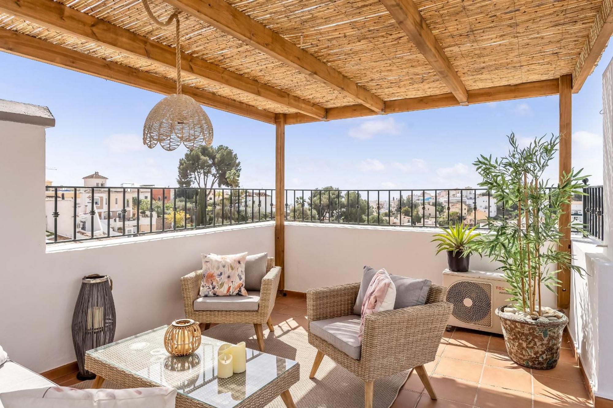 Chic Retreat With A Spacious Garden, Near Burriana Casa de férias