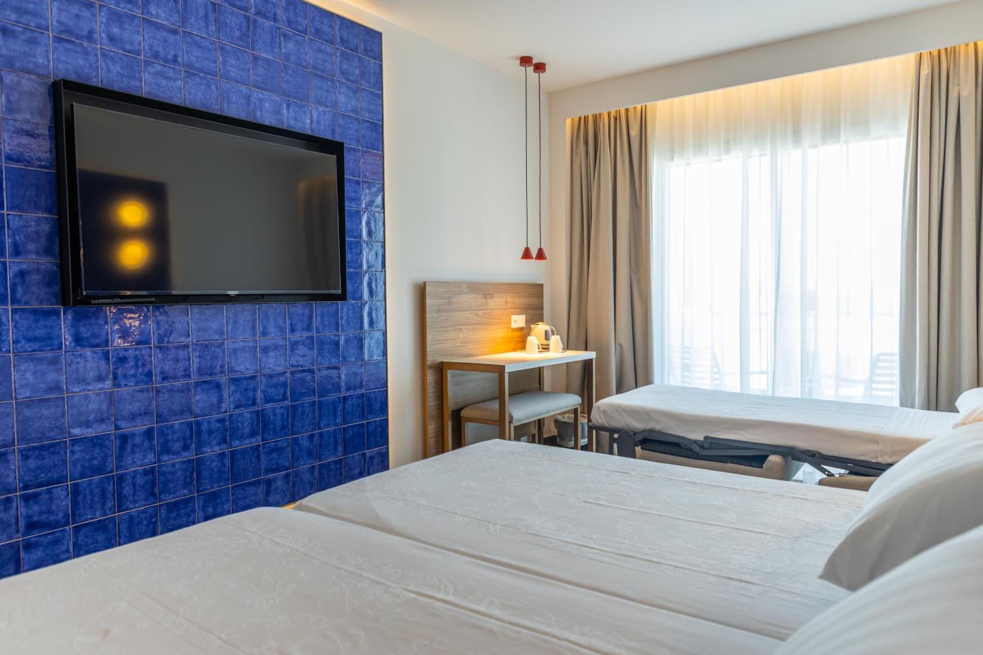 Perla Marina Hotel