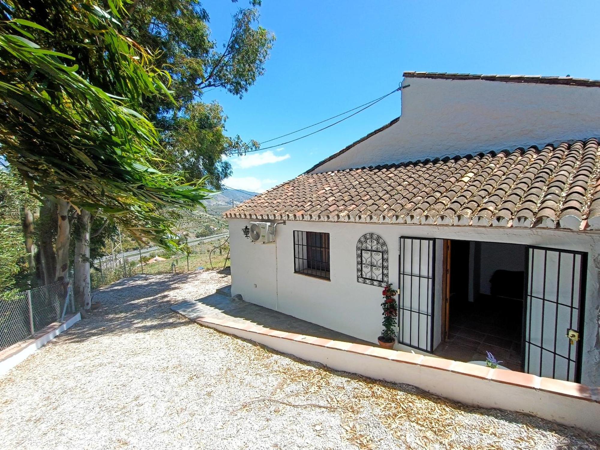 Сasa de vacaciones Cortijo Eucalipto 2 Con Piscina Privada Nerja