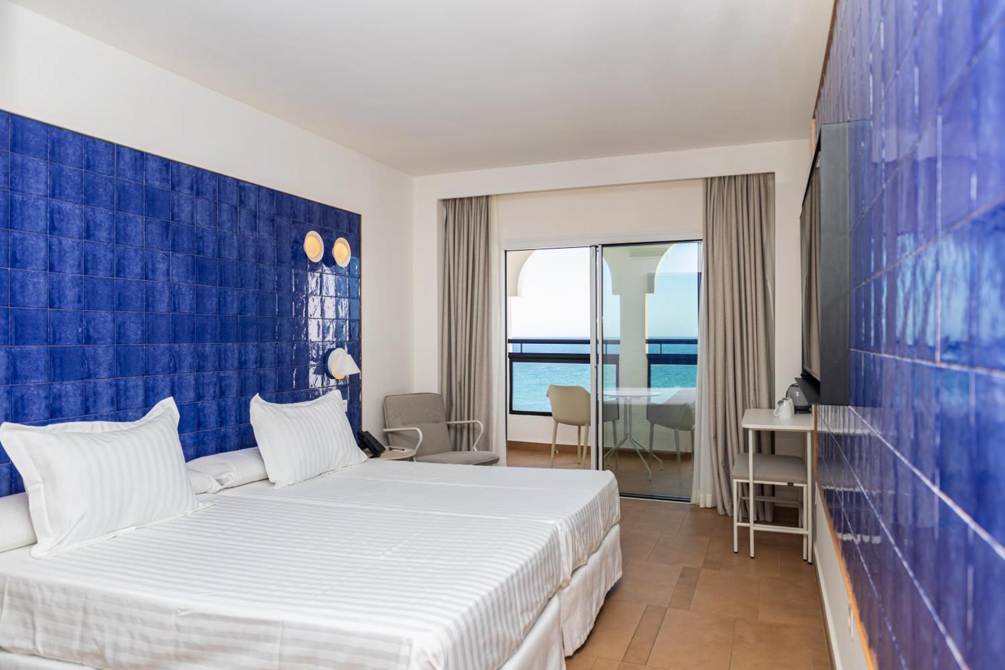 Hotel Perla Marina 4*