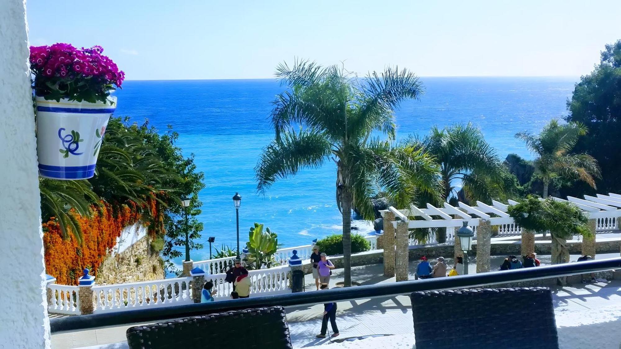 Spectacular Sea Views, 2 Bed,2 Bath Apartamento Nerja
