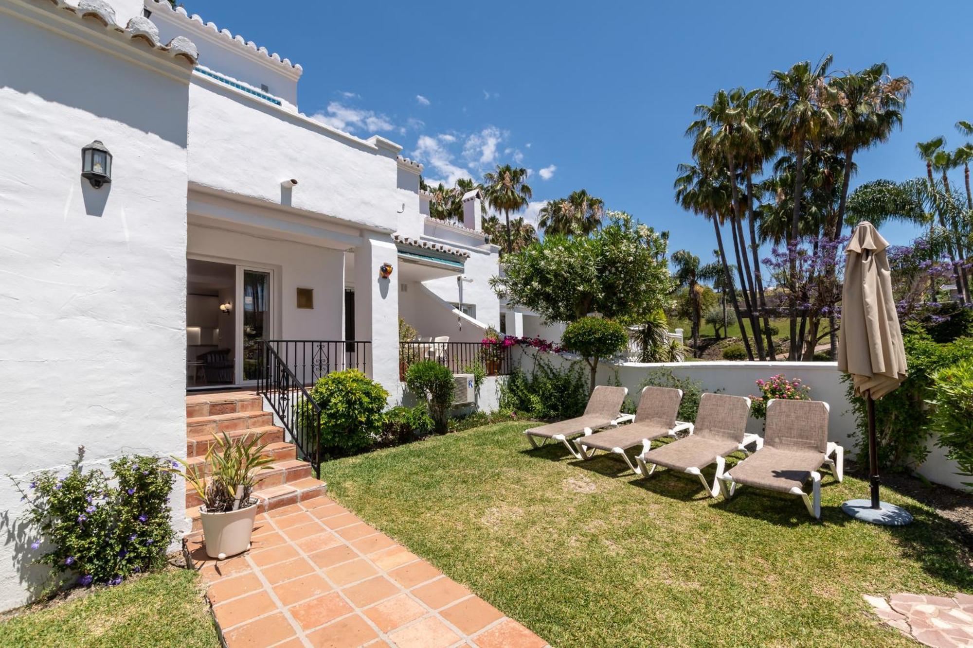Casablanca 20 Oasis Apartment Nerja