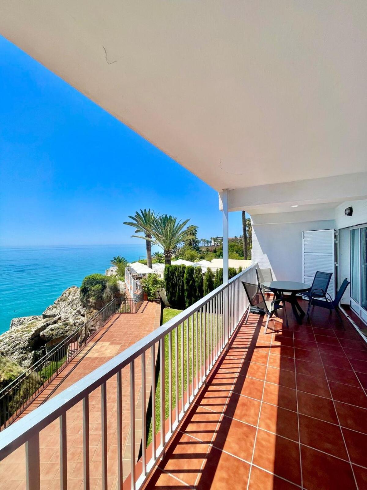 Carabeo - Ocean Views Apartment Nerja