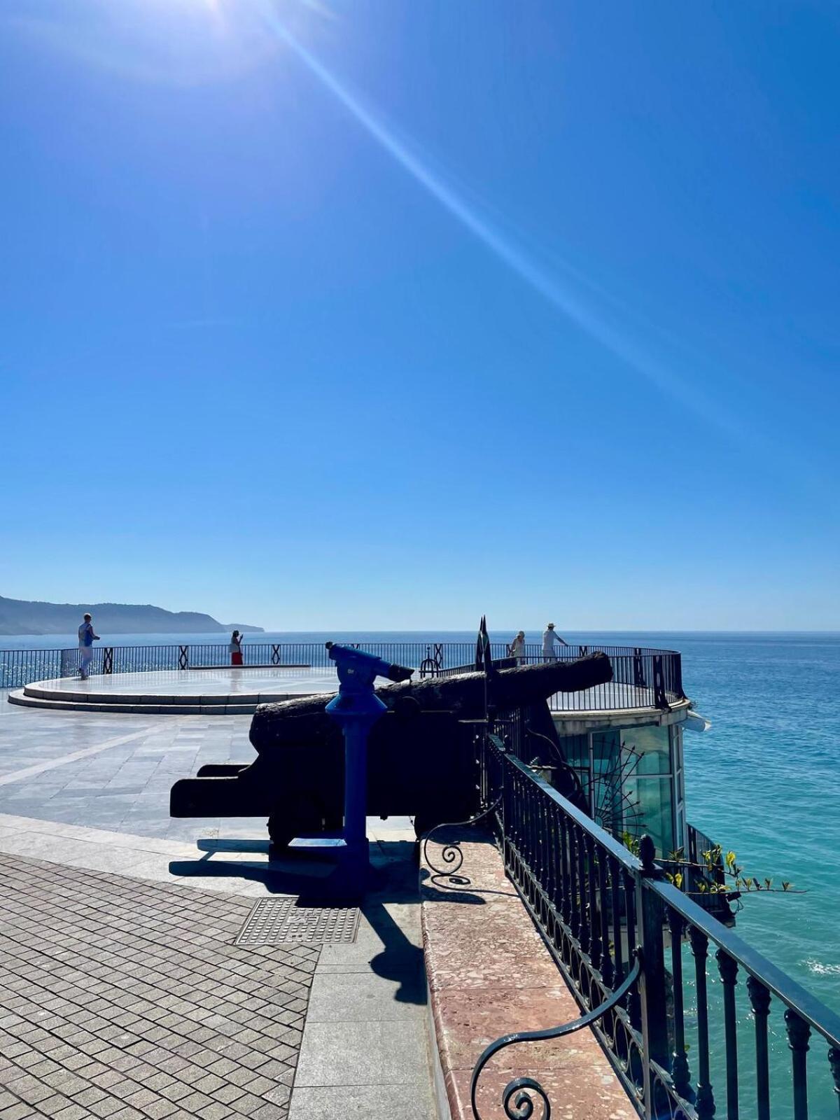 Carabeo - Ocean Views