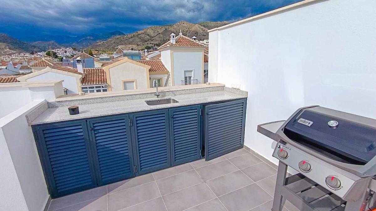 A2502 Sky Hill Modern 3-bedroom In