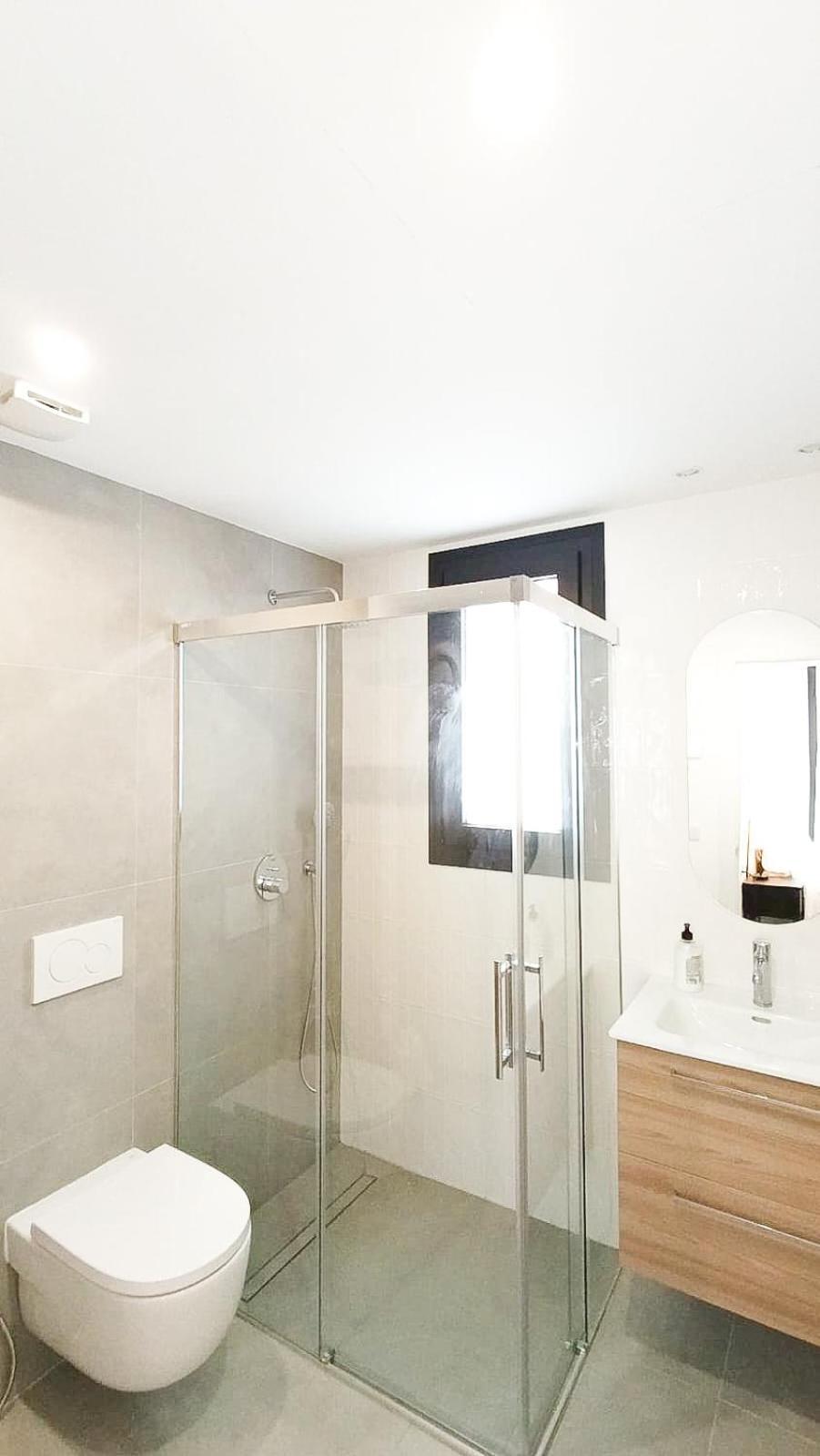 Сasa de vacaciones A2502 Sky Hill Modern 3-bedroom In *