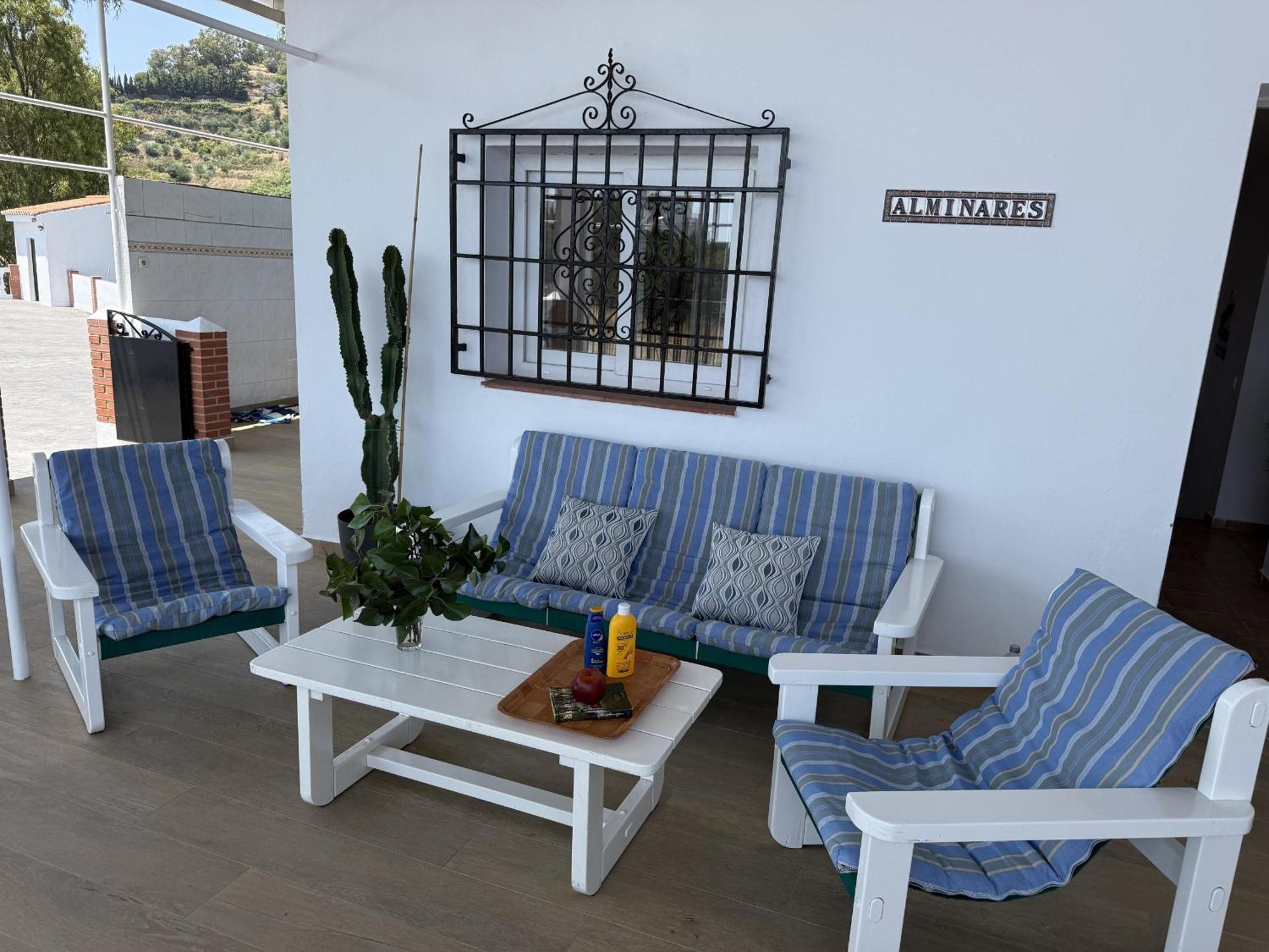 Paradise - Alminares Villa Nerja