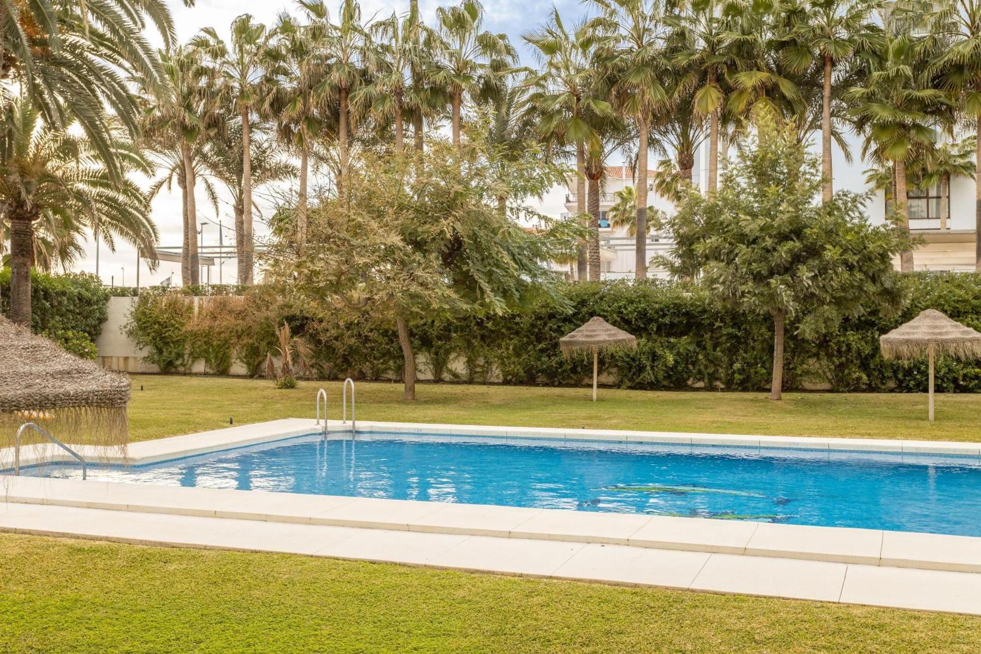 A410 Frontlilne Apartamento Nerja