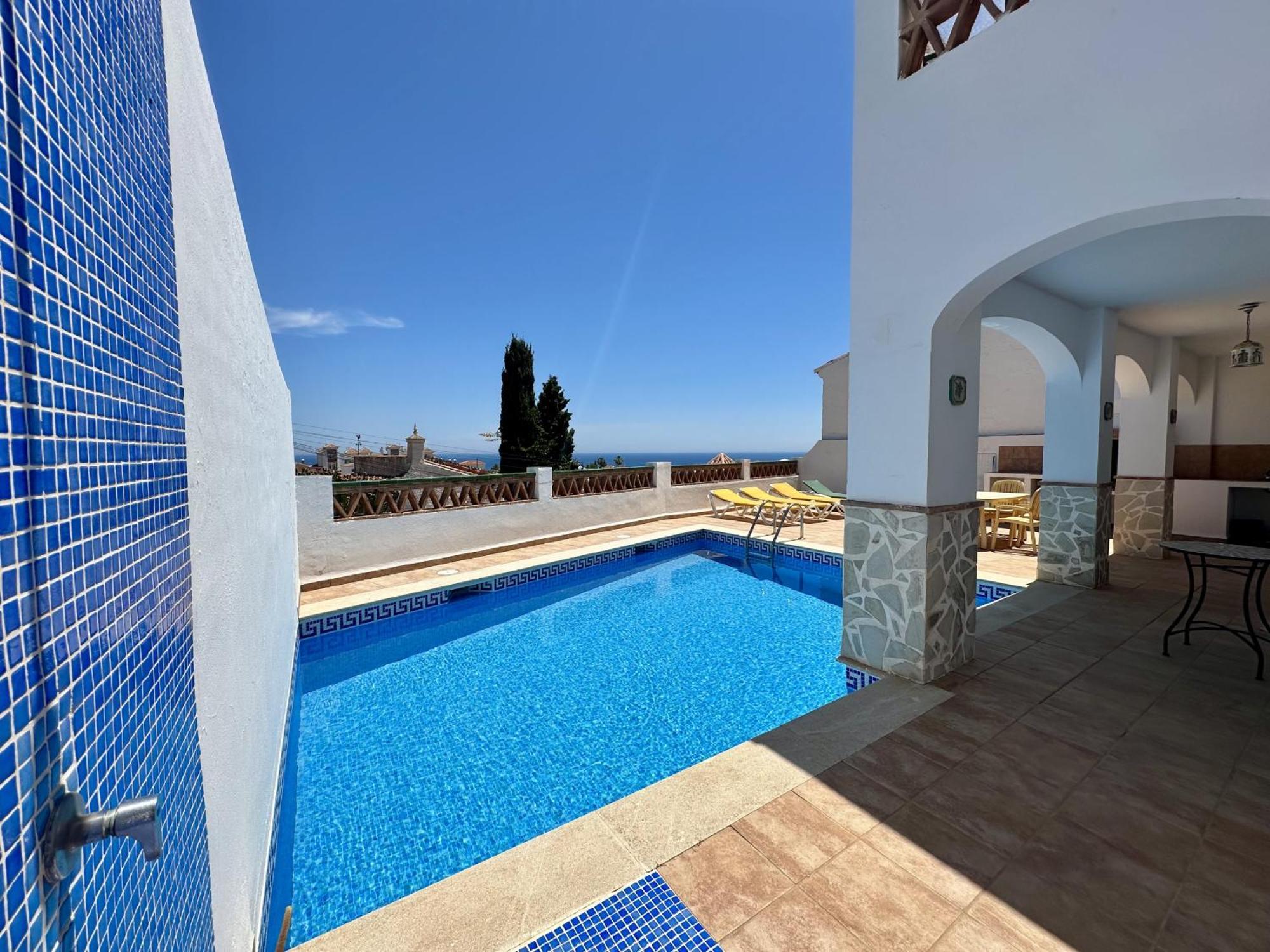 R1384 Casa Cleo Nerja