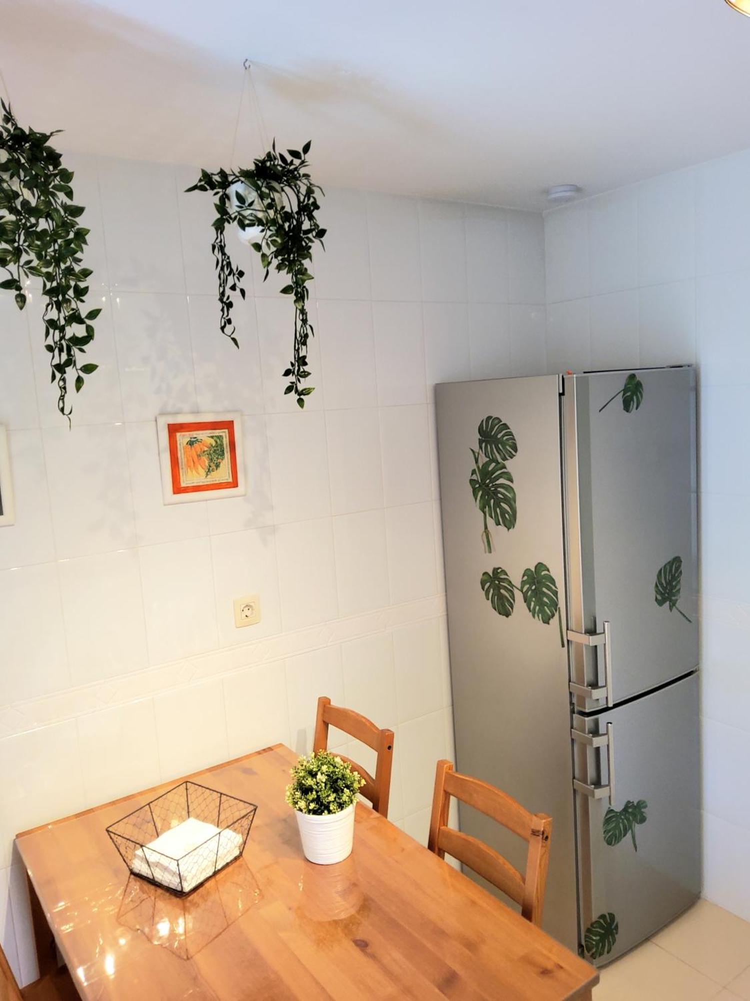 Atico Fresco Y Luminoso Con Aparcamiento Privado