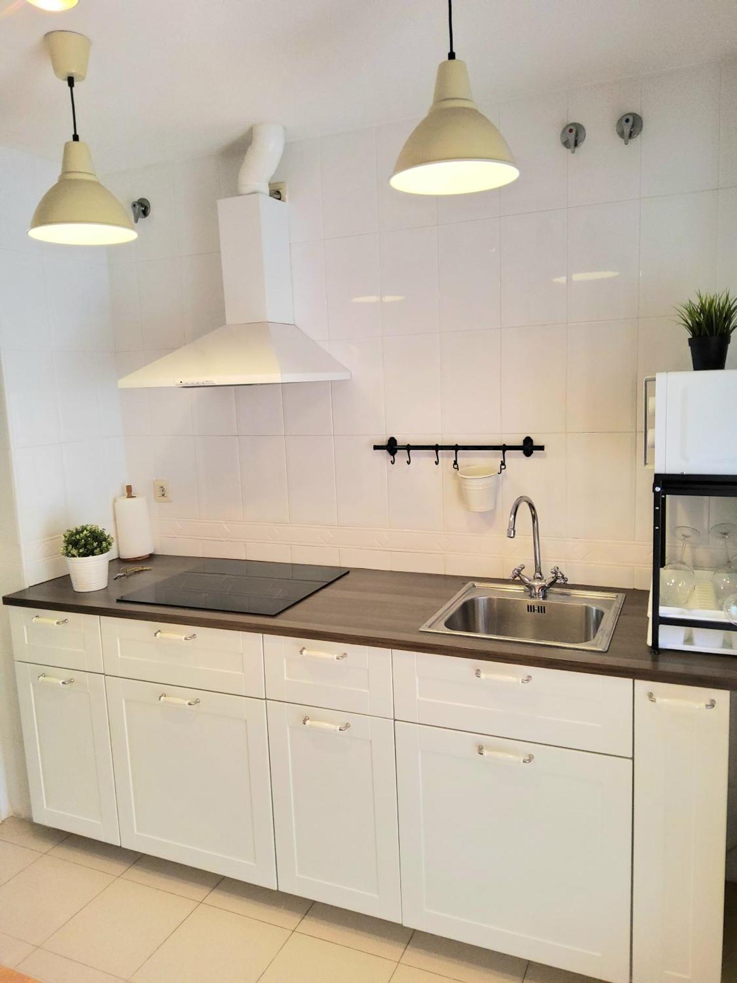 Apartamento Atico Fresco Y Luminoso Con Aparcamiento Privado *