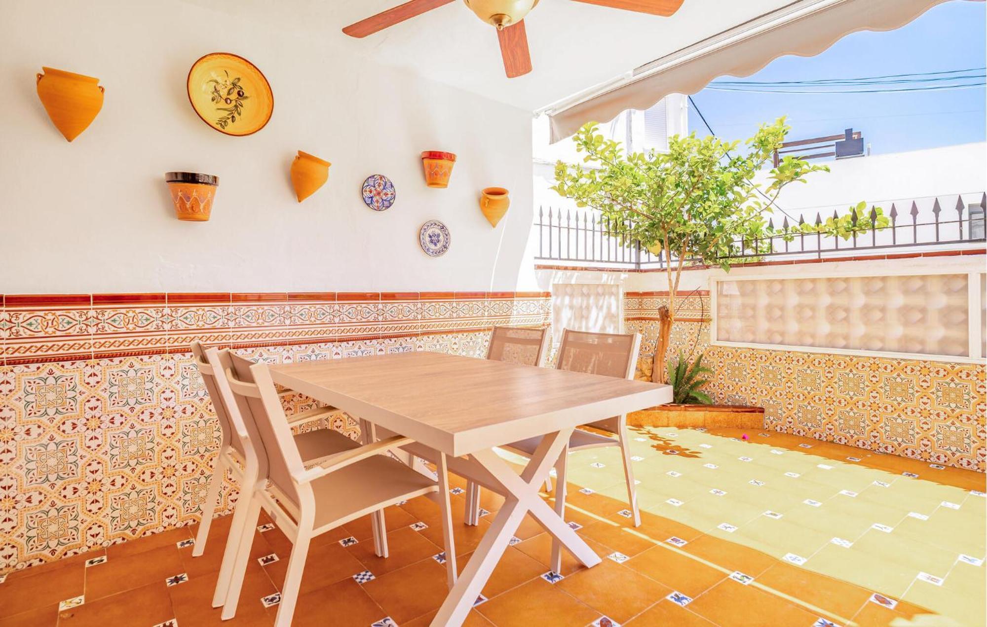 Beautiful In With Kitchenette * Nerja