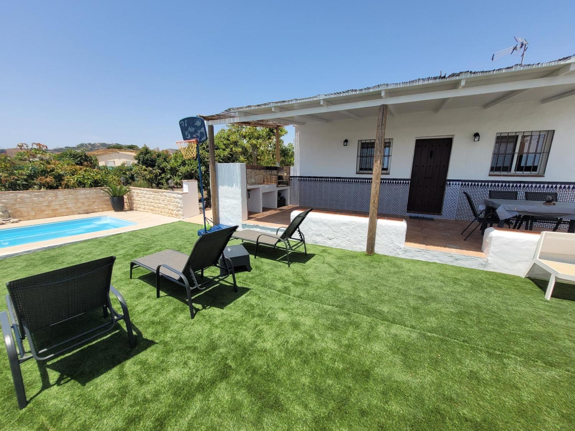 Con Piscina Y Barbacoa En 4 Personas