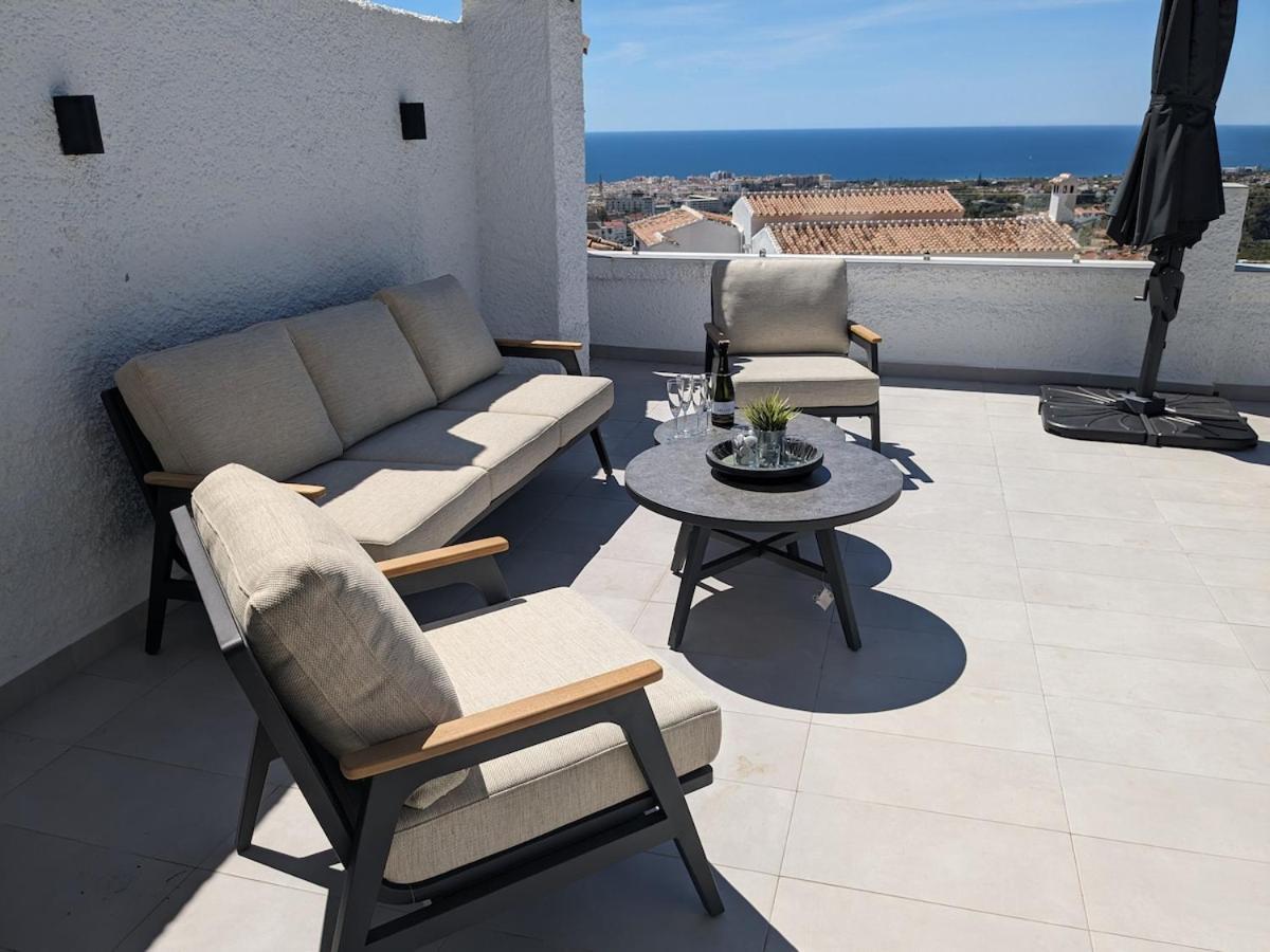 Apartment Completely Renovated Large Apt, Amazing Sea Views Nerja