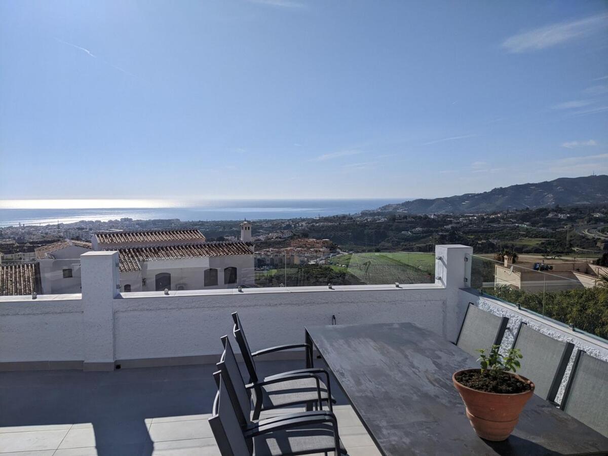 Apartment Completely Renovated Large Apt, Amazing Sea Views *