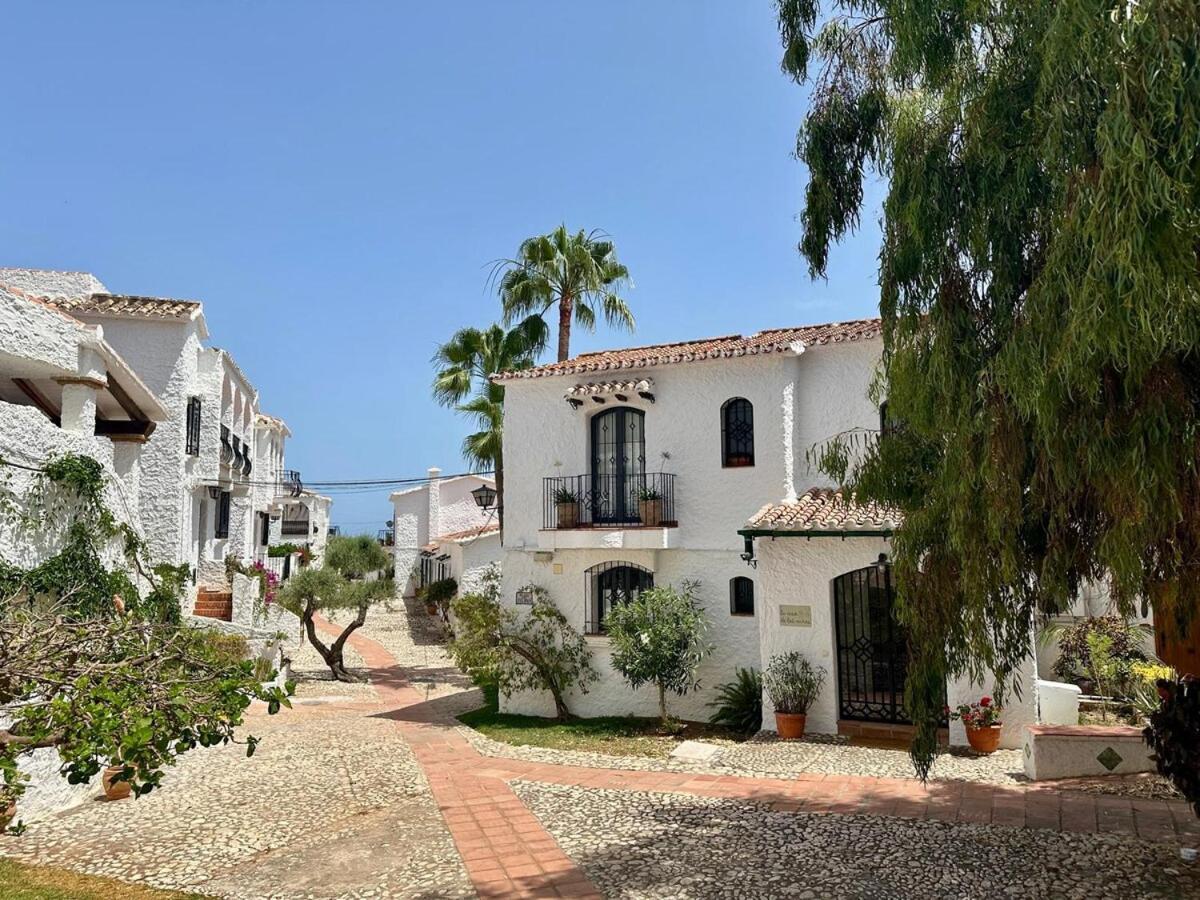New! Cozy House With Sea View And Garden Apartment
