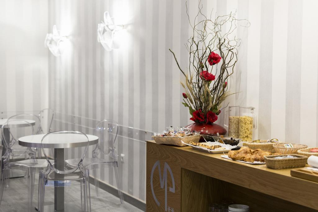 Hotel Mena Plaza 2*