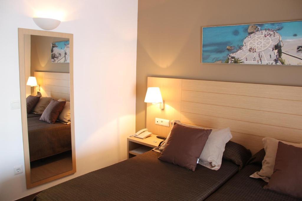 Hotel Mena Plaza 2*
